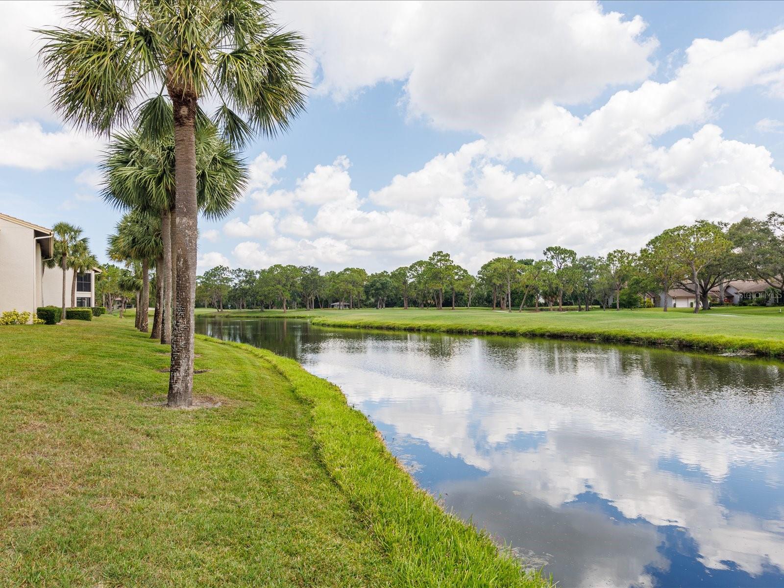 4440 Weybridge, FL
