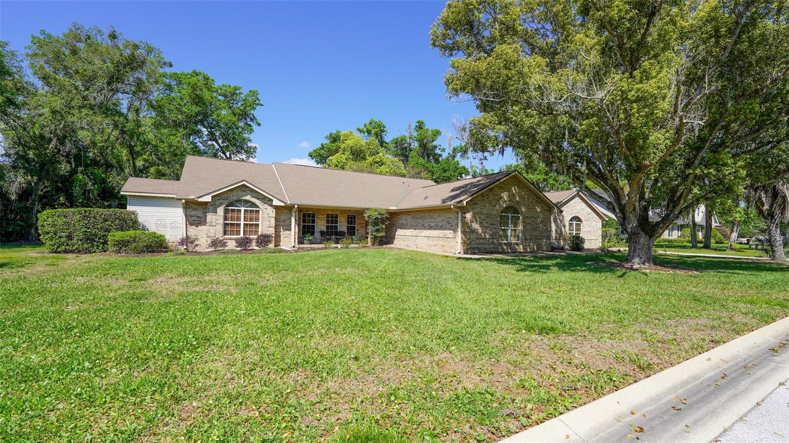 204 Brynwood Lane, FL