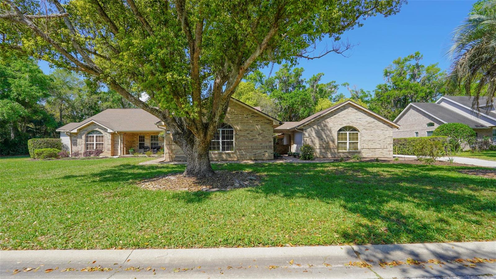 204 Brynwood Lane, FL