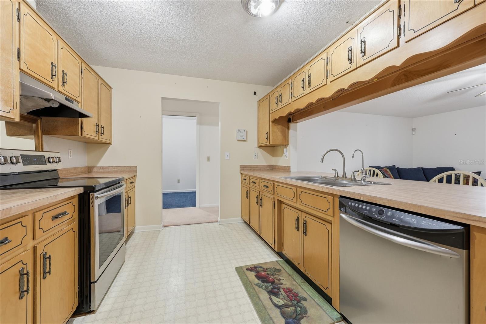 295 Blueberry Place, FL