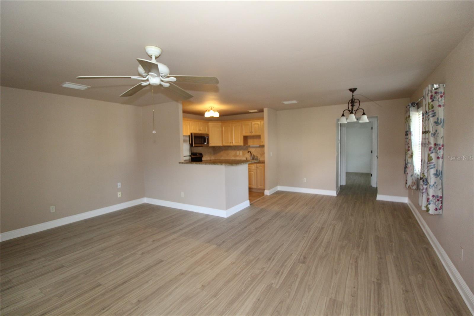 2202 Clubhouse Drive, FL