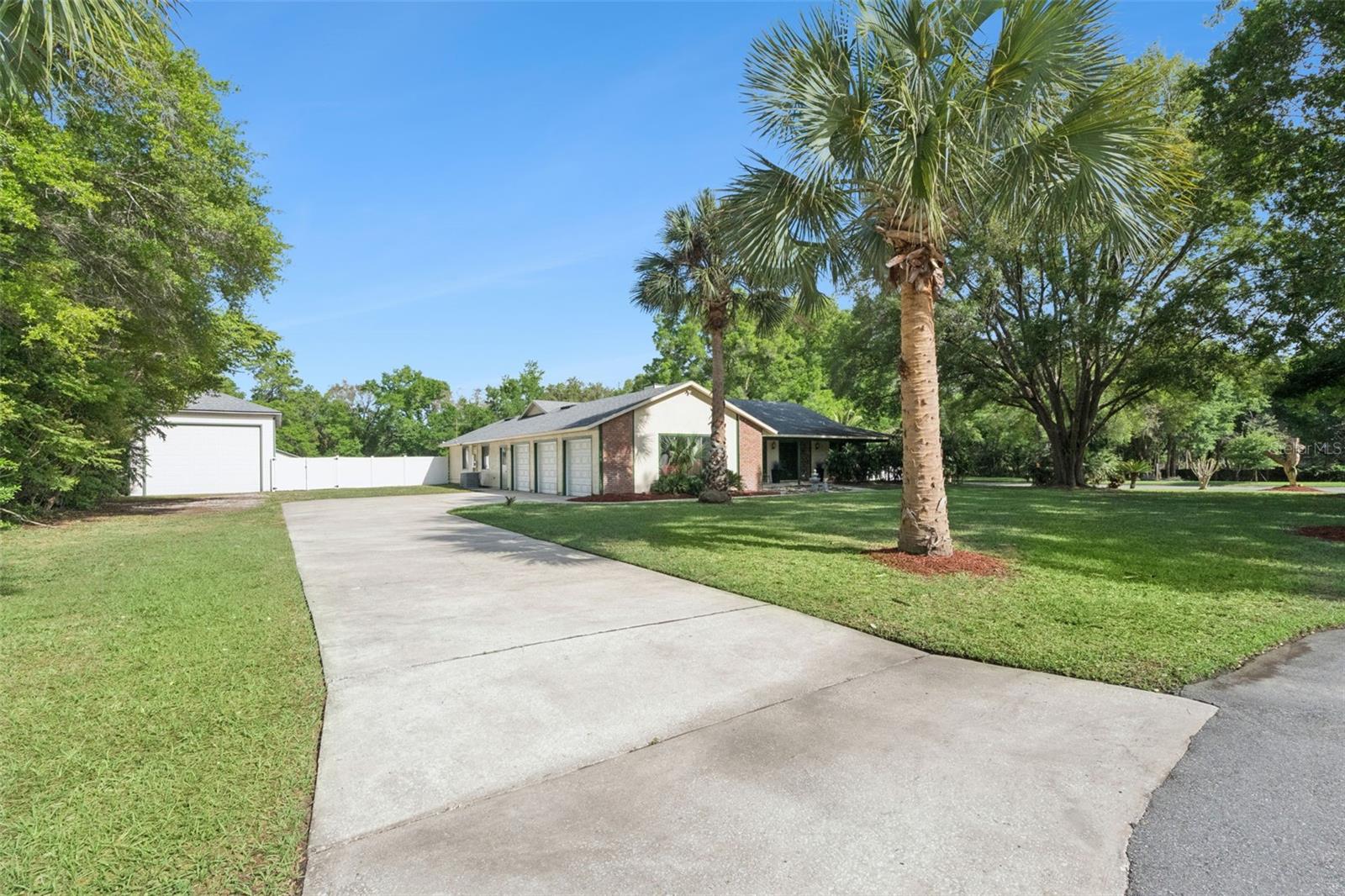 3501 Hill Stream Avenue, FL