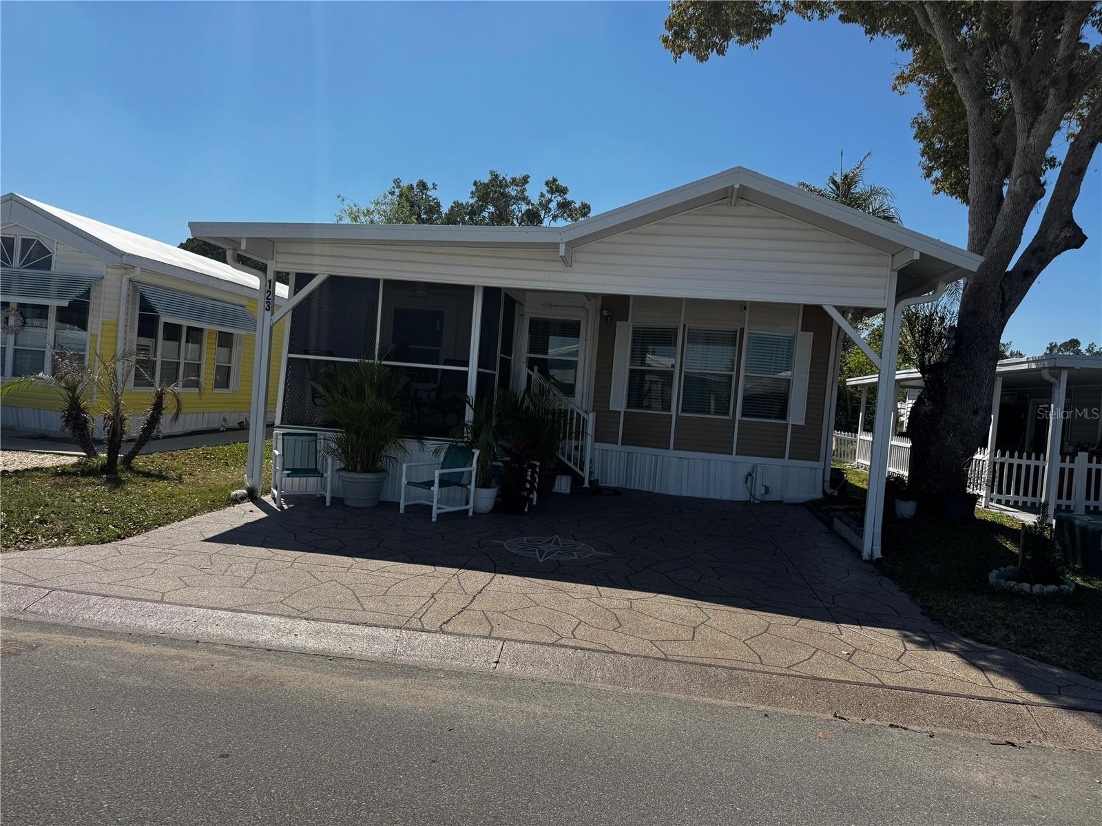 123 Pansy Street, FL