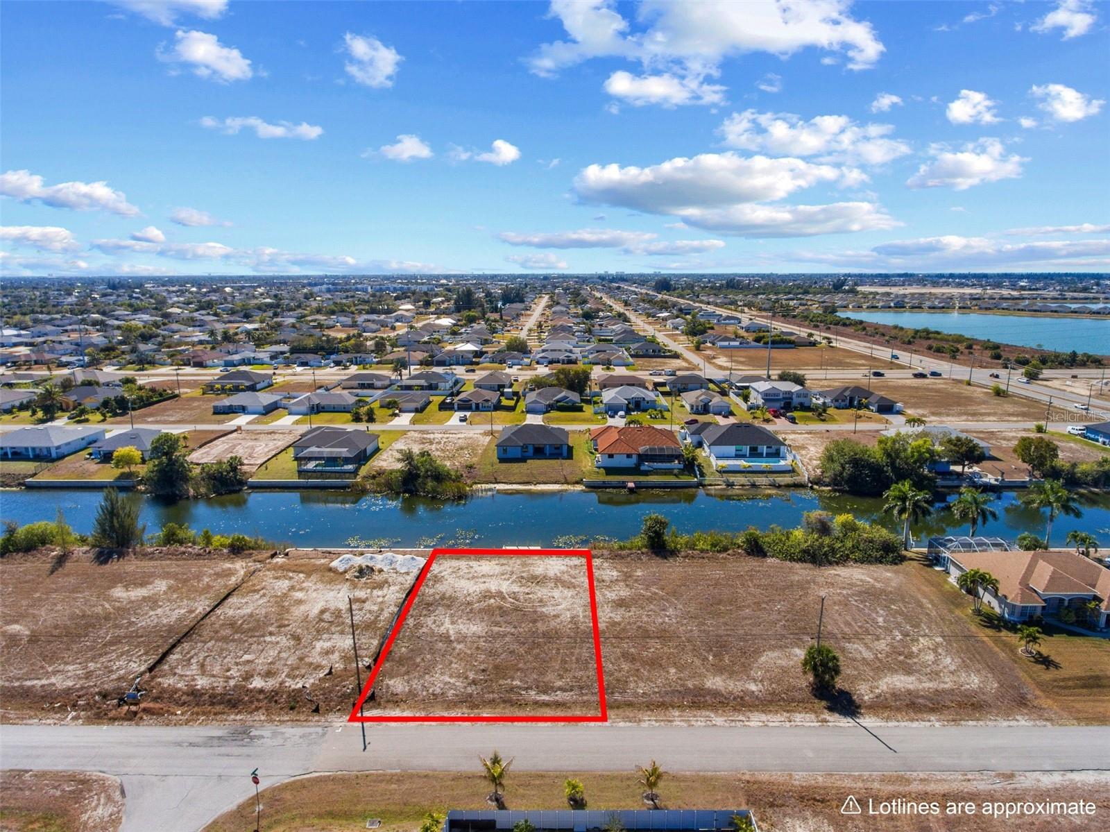 704 9th Street, FL