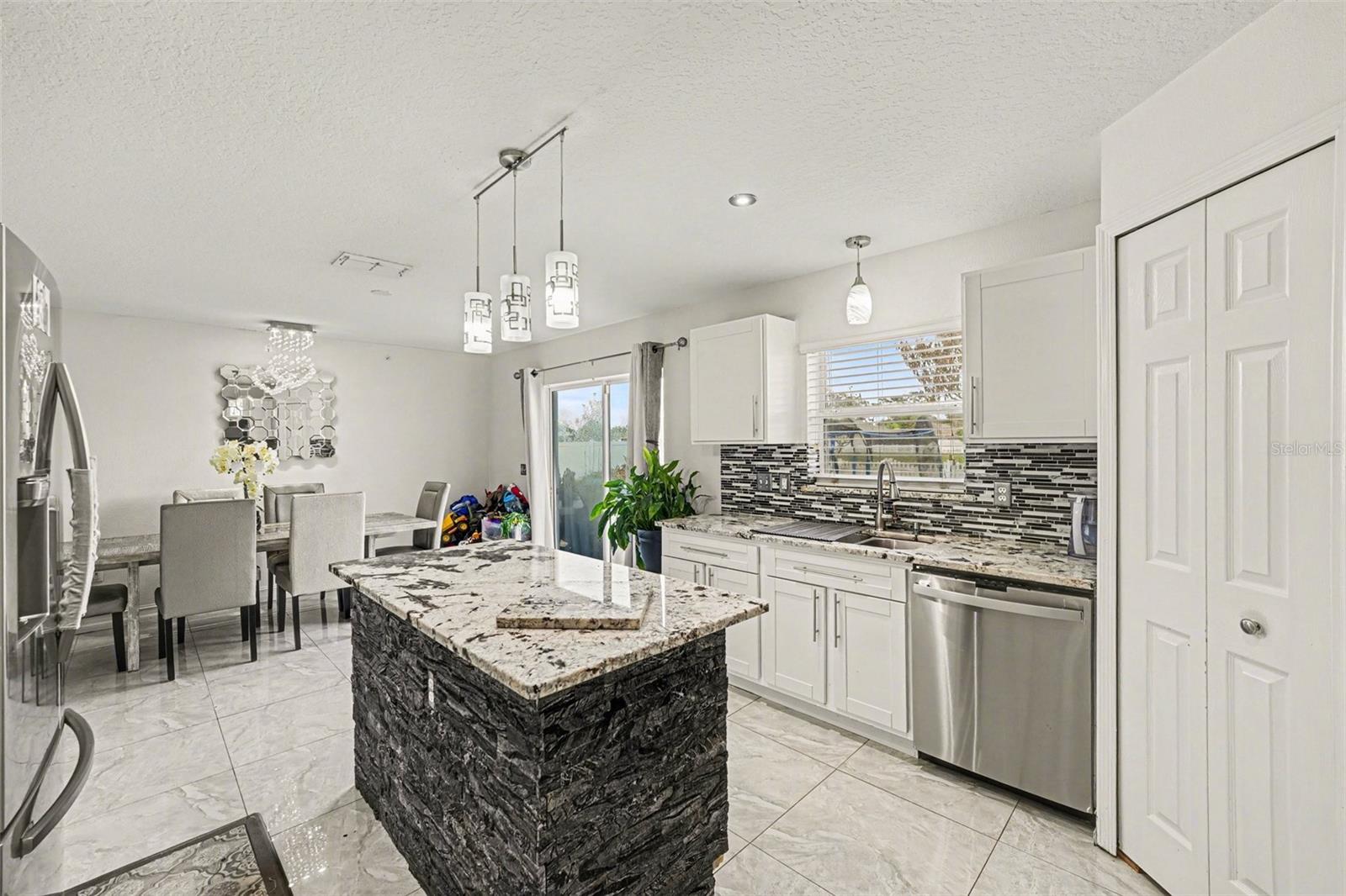 5684 Sycamore Canyon Drive, FL