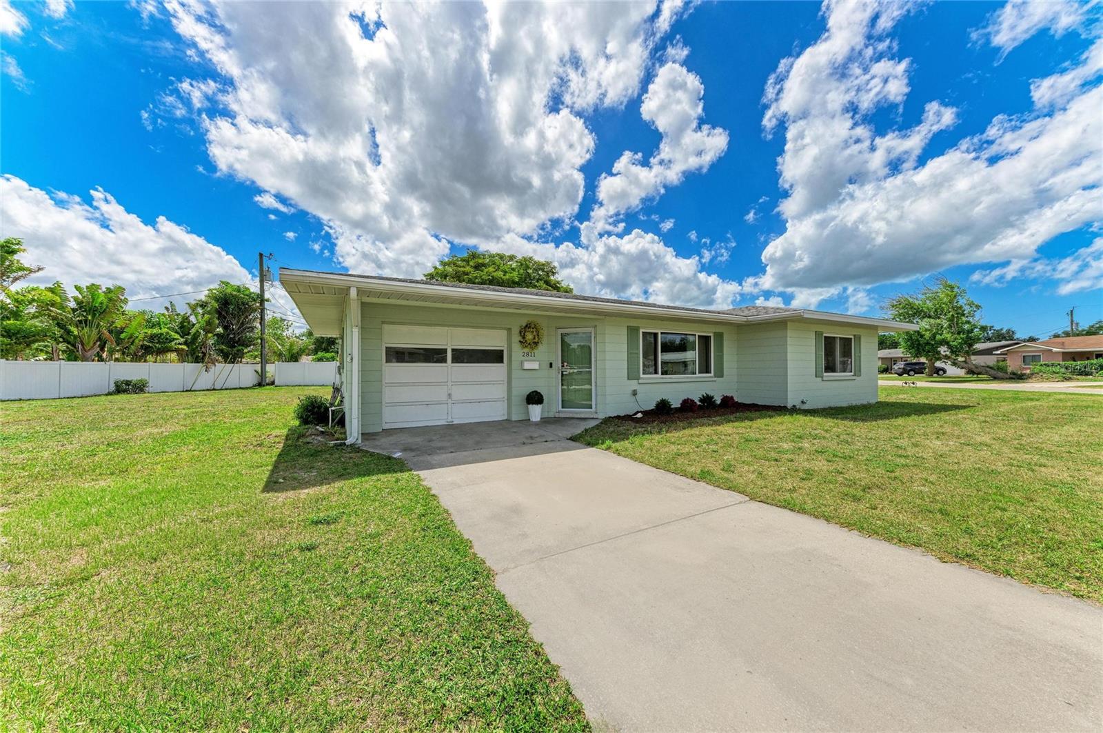 2811 33rd Avenue, FL