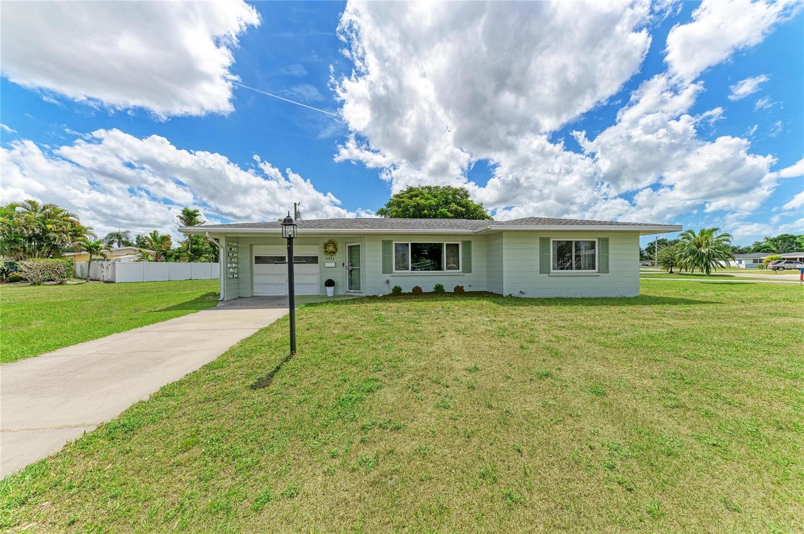 2811 33rd Avenue, FL
