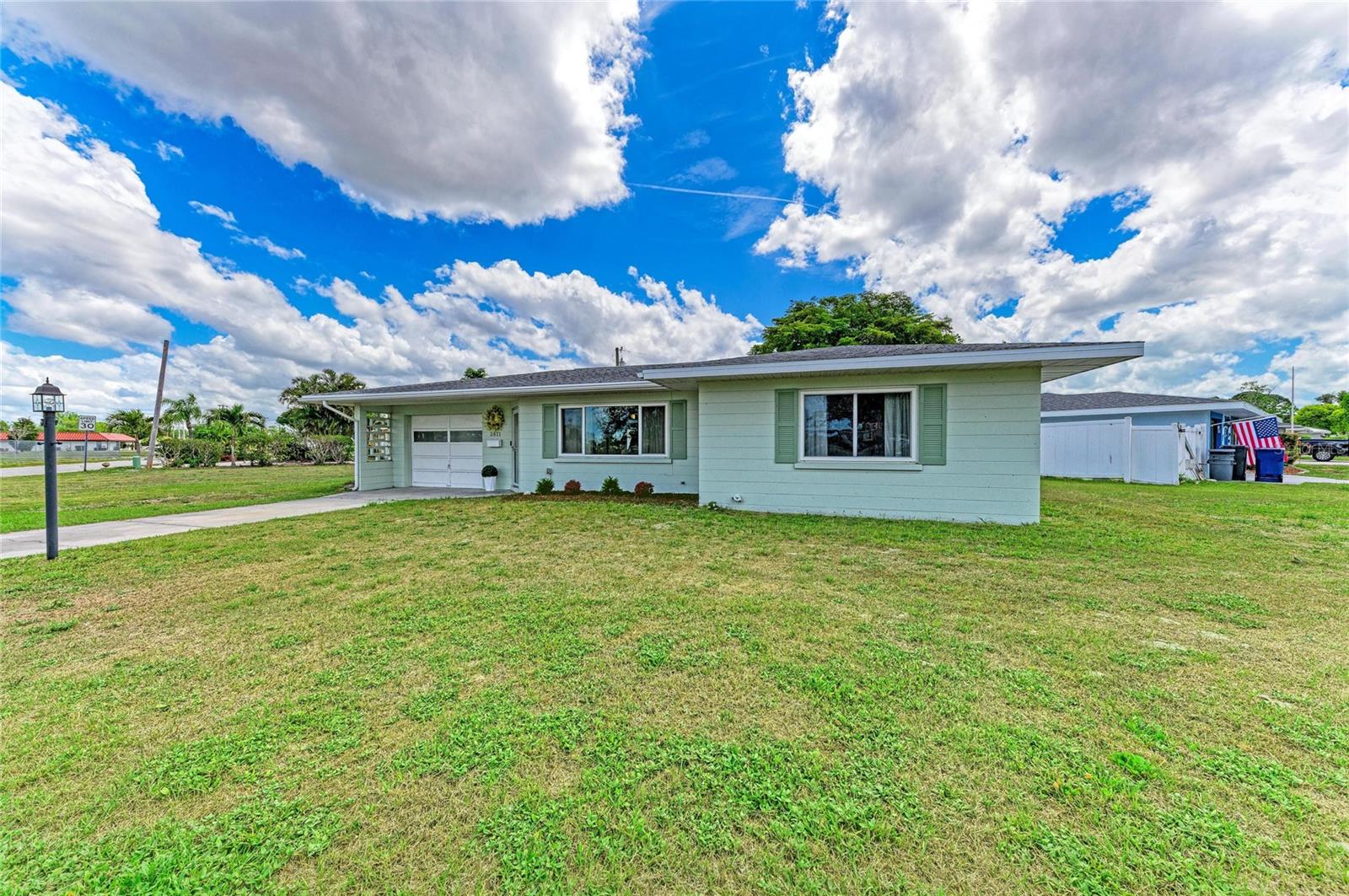 2811 33rd Avenue, FL