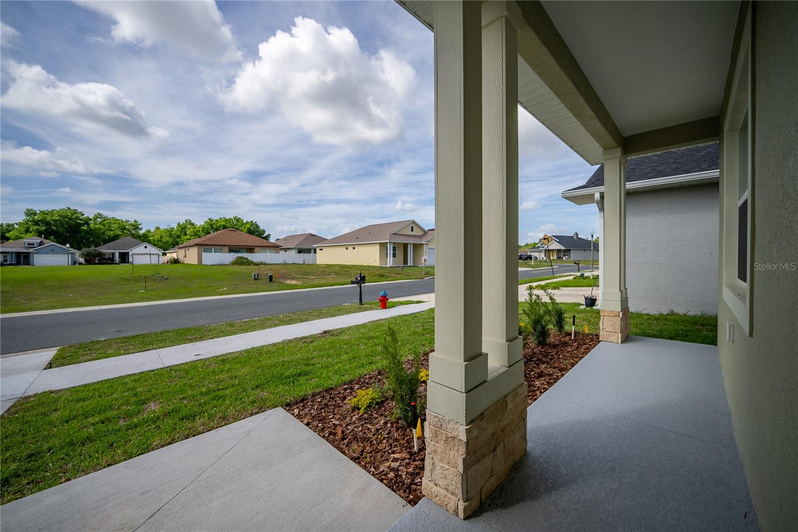 4727 25th Loop, FL