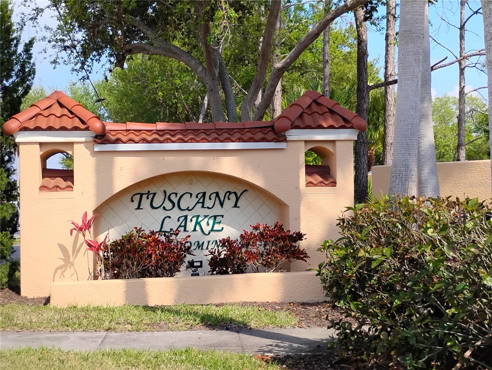 1761 Auburn Lakes Drive, FL