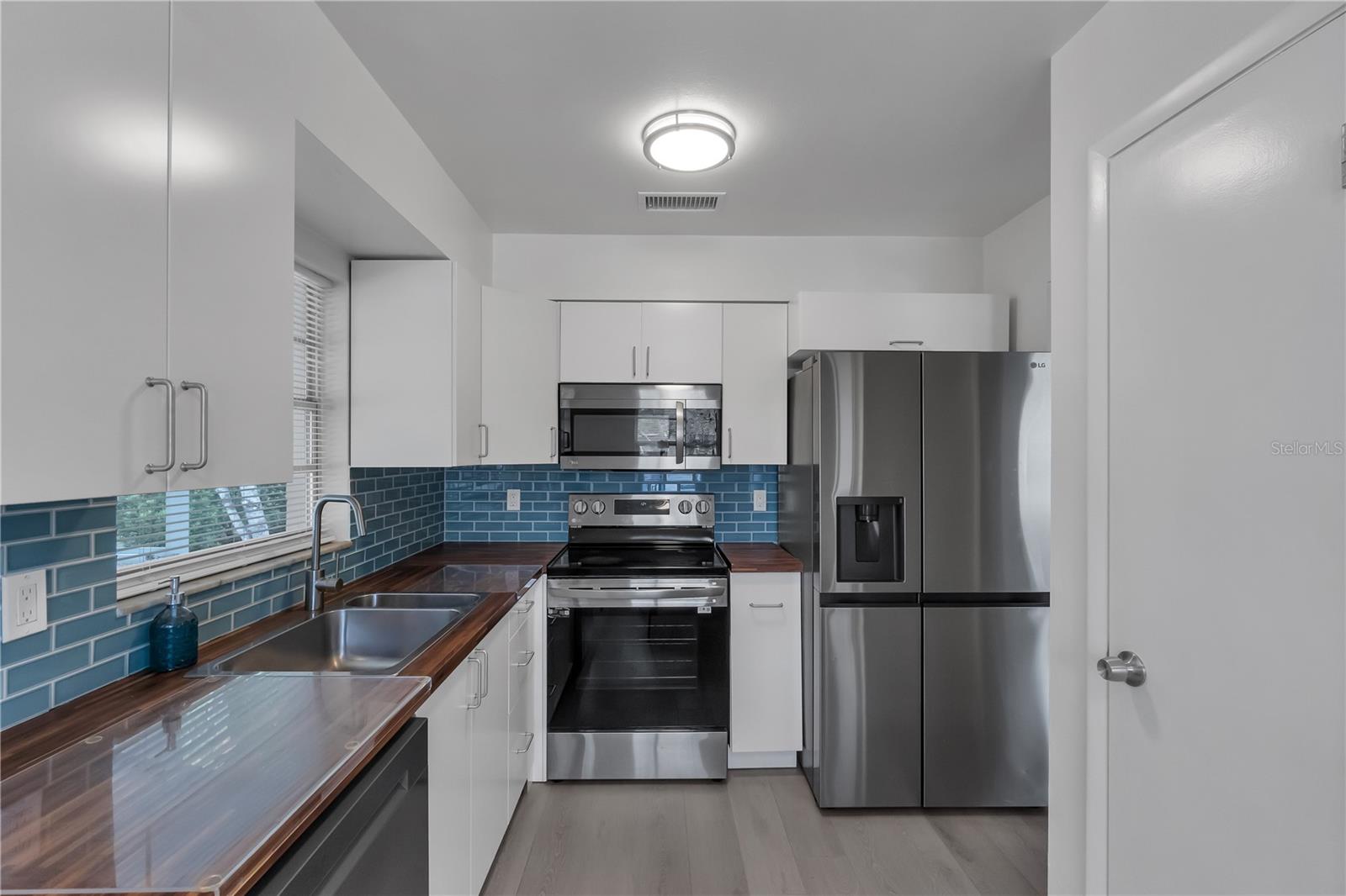 2930 Slippery Rock Avenue, FL