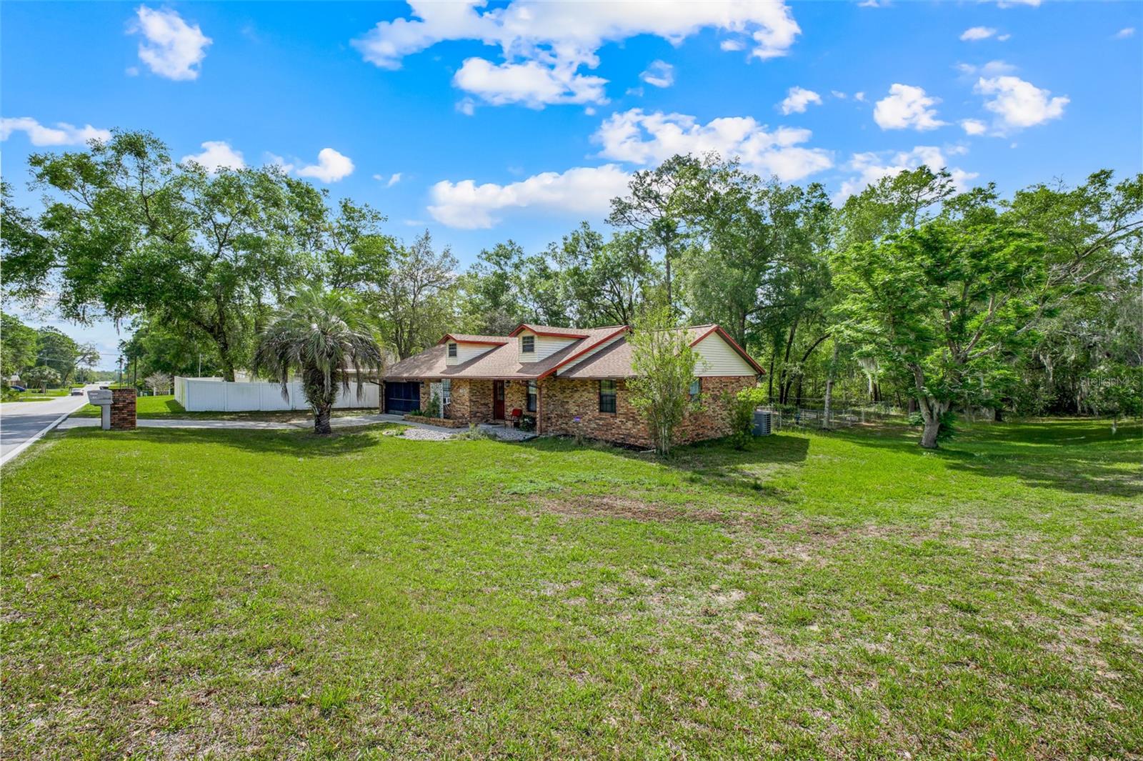 615 E Inverness Blvd, FL