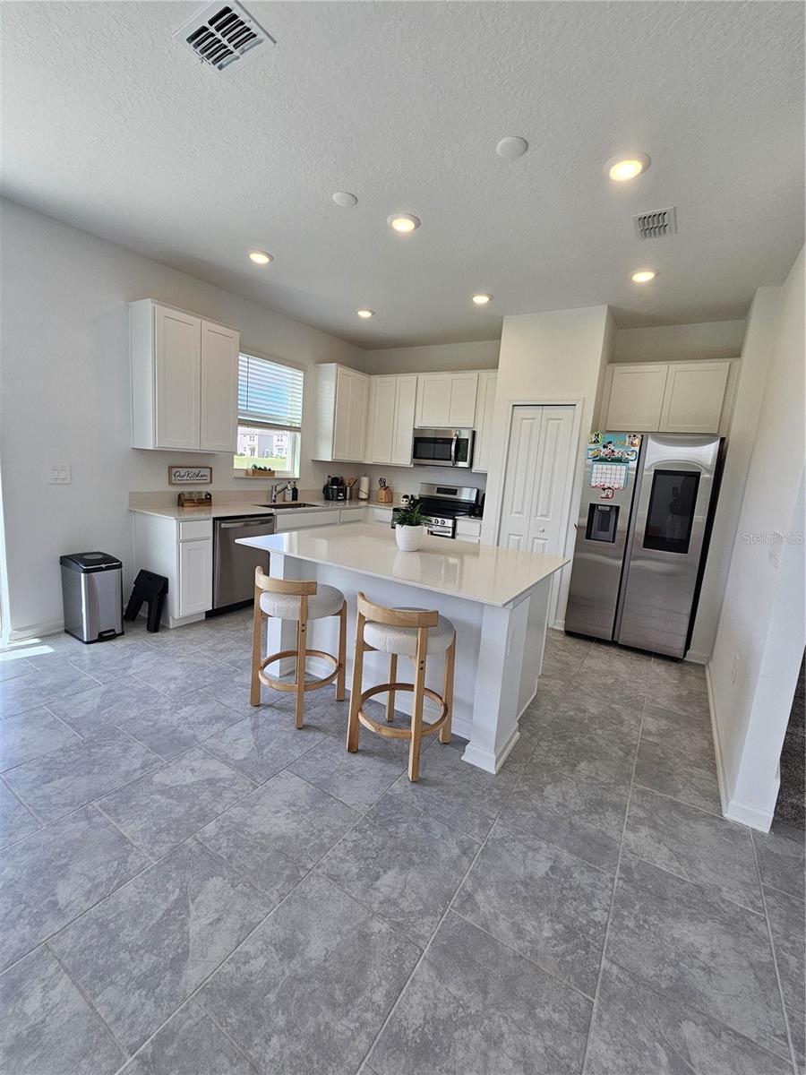 3054 Chantilly Drive, FL