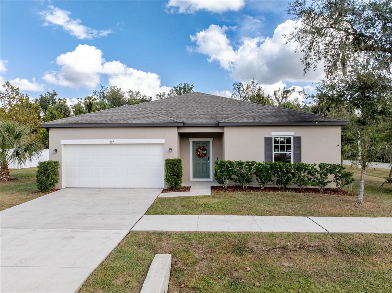 807 Garden Oaks Square, FL