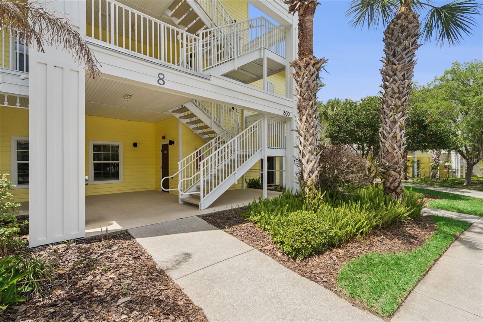 810 Lucaya Loop, FL