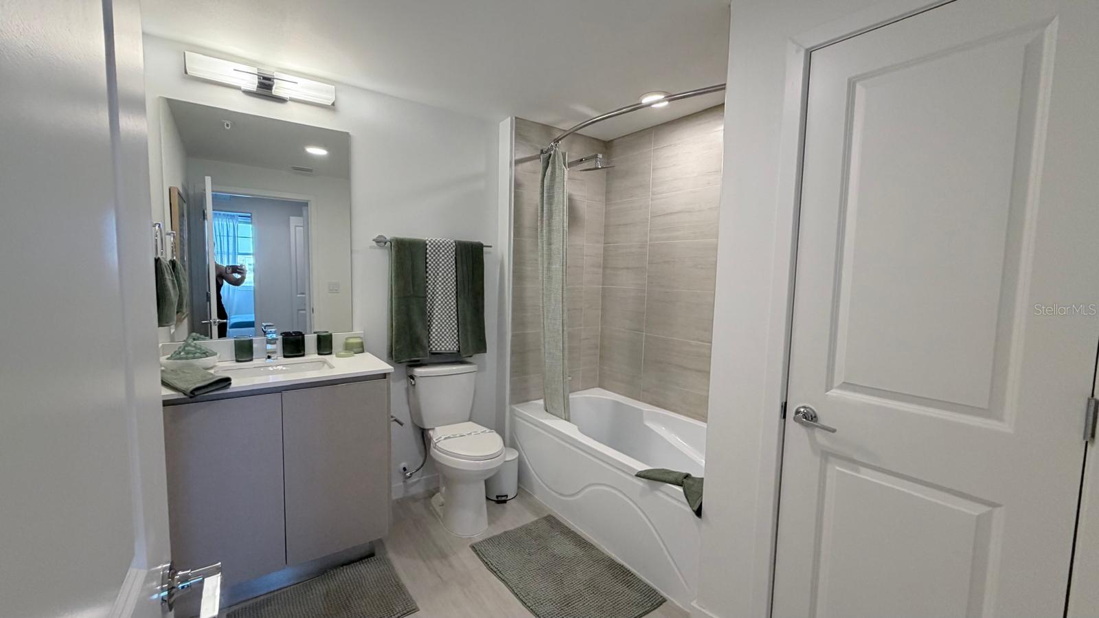 5587 Millenia Park Blvd, FL