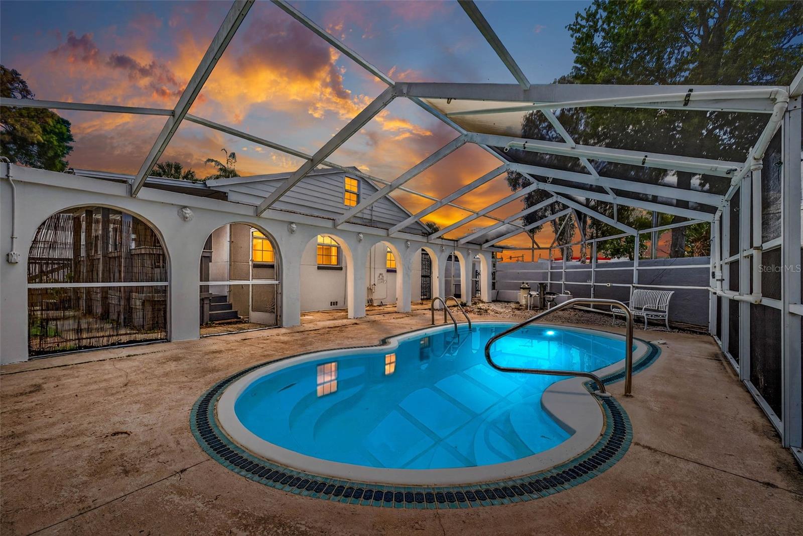 3620 Tampa Circle, FL
