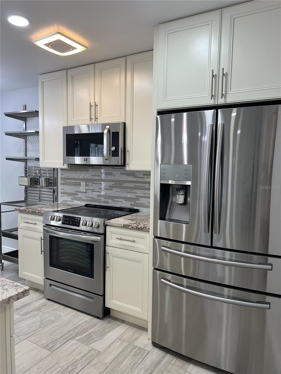 1742 8th Street, FL