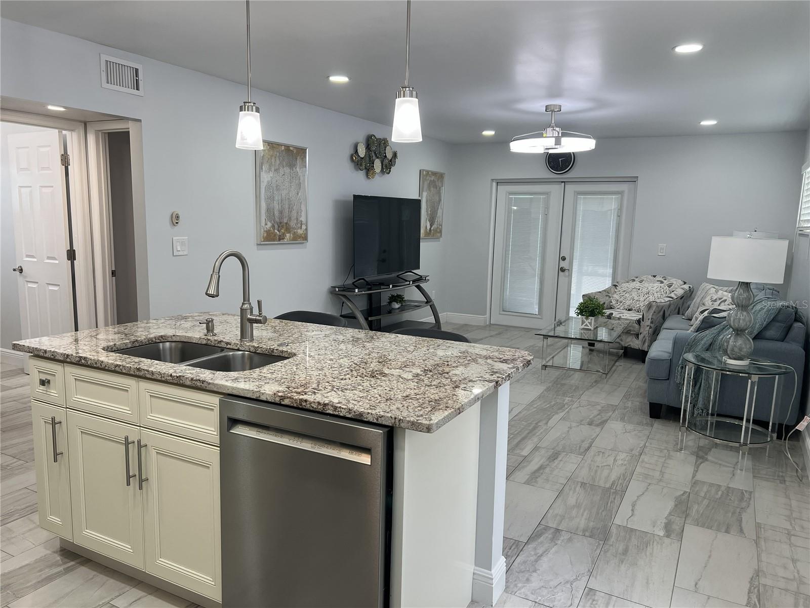 1742 8th Street, FL