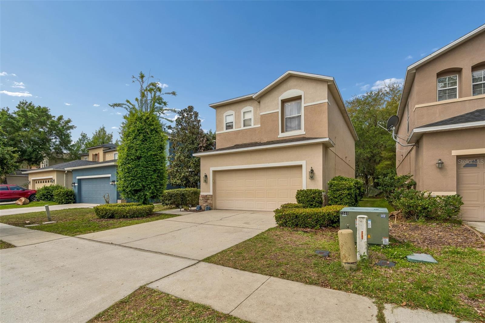 2401 Silvermoss Drive, FL