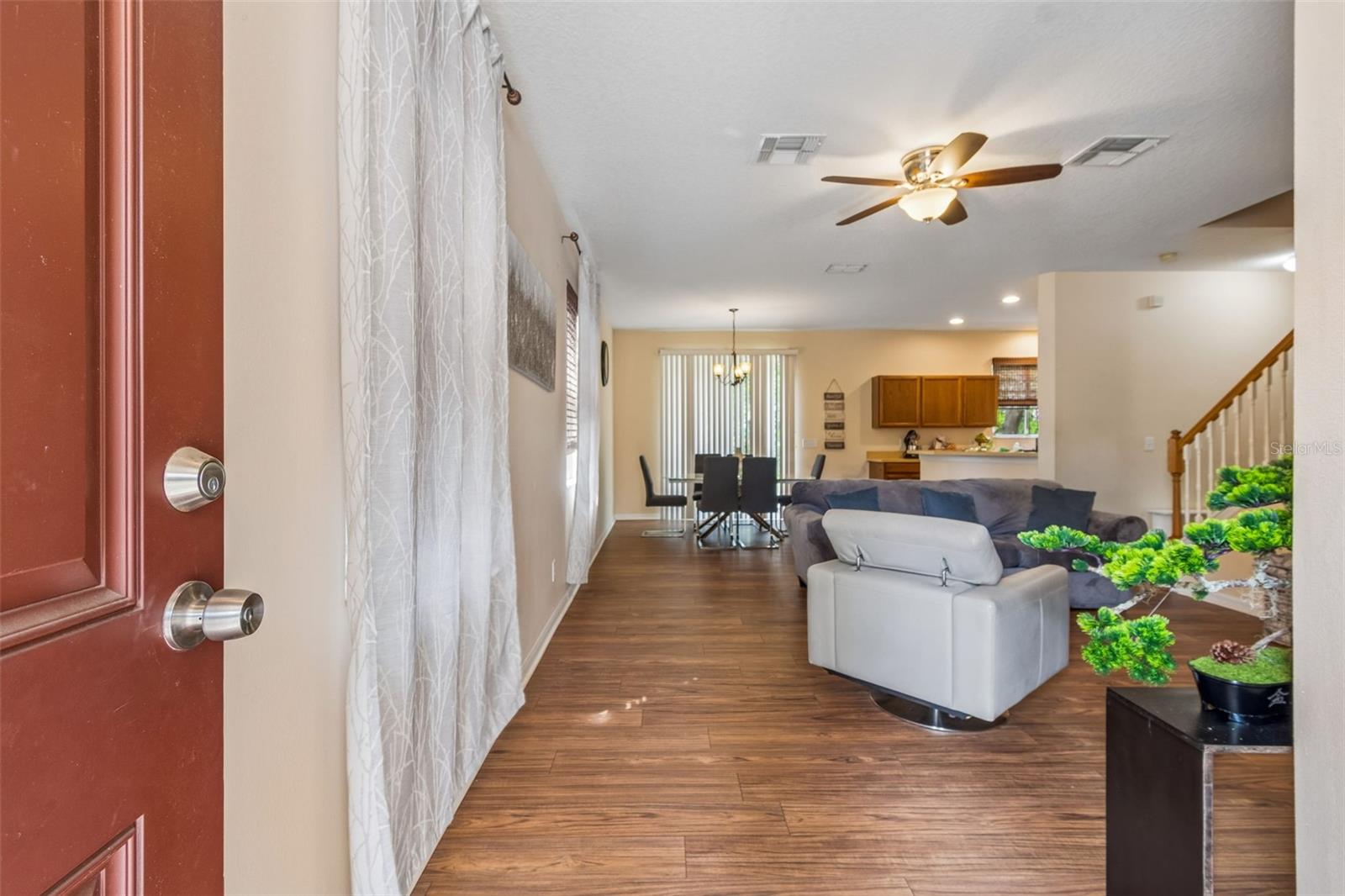 2401 Silvermoss Drive, FL