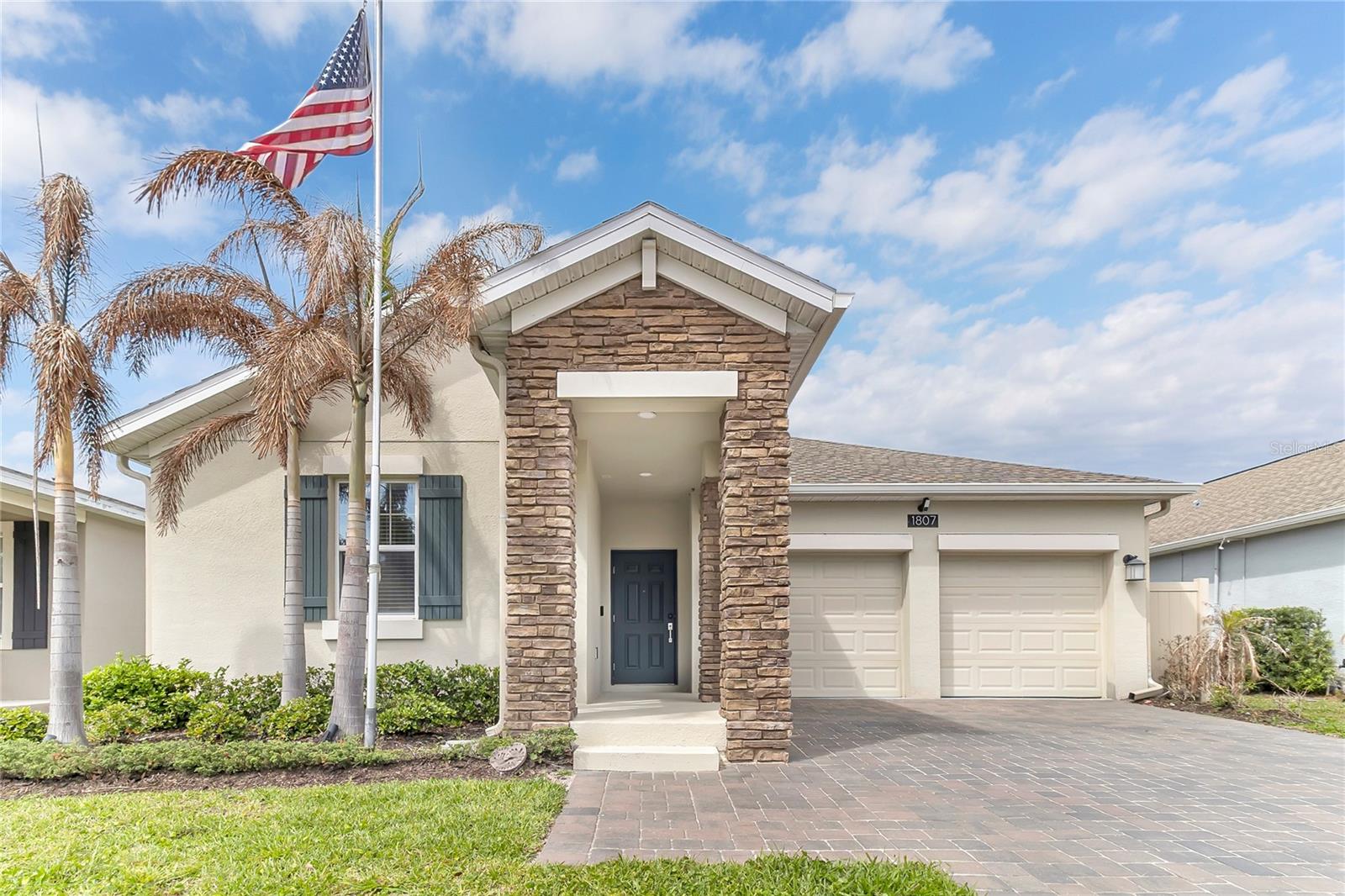 1807 Good Neighbor Loop, FL