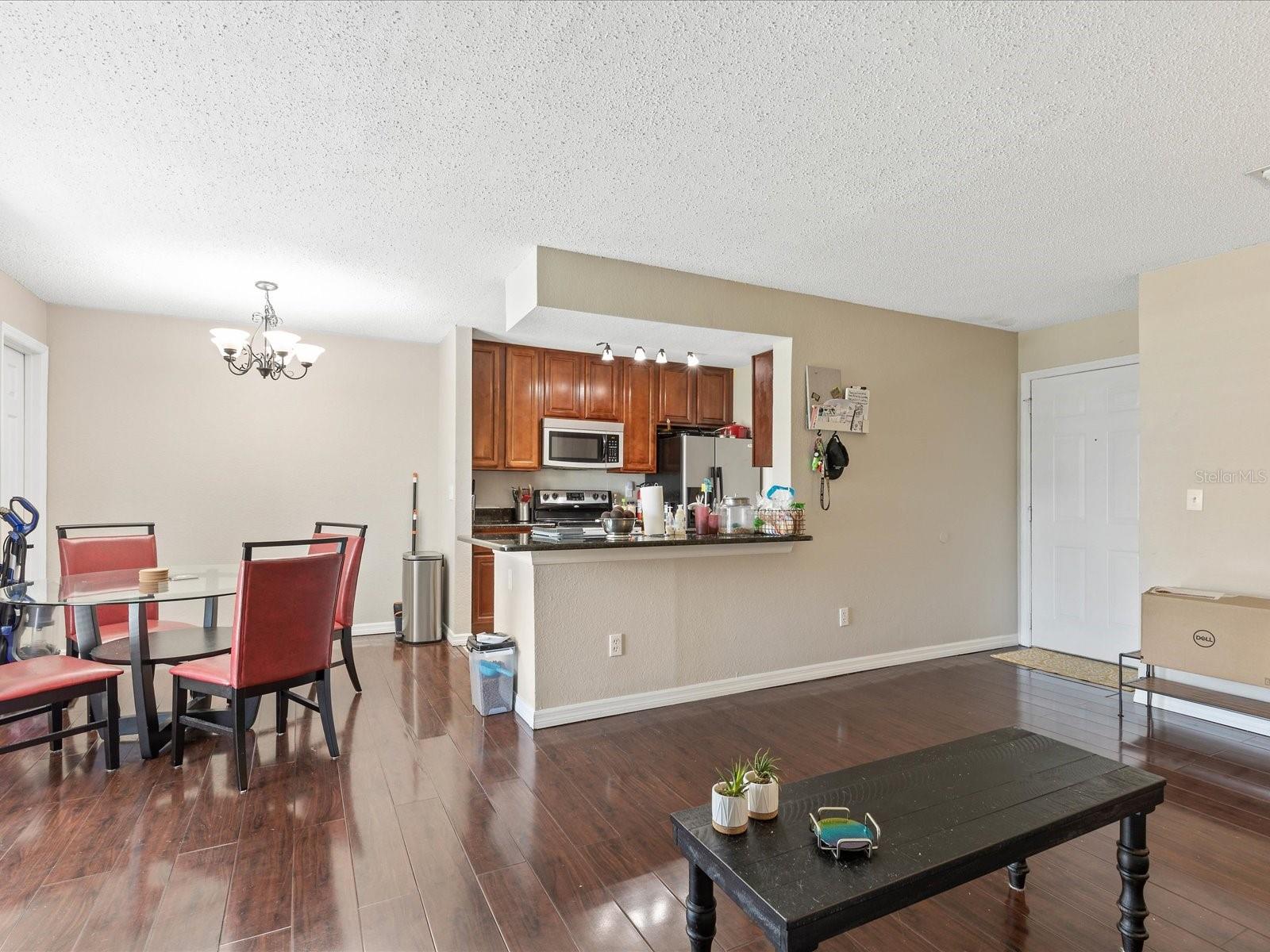 2550 Alafaya Trail, FL