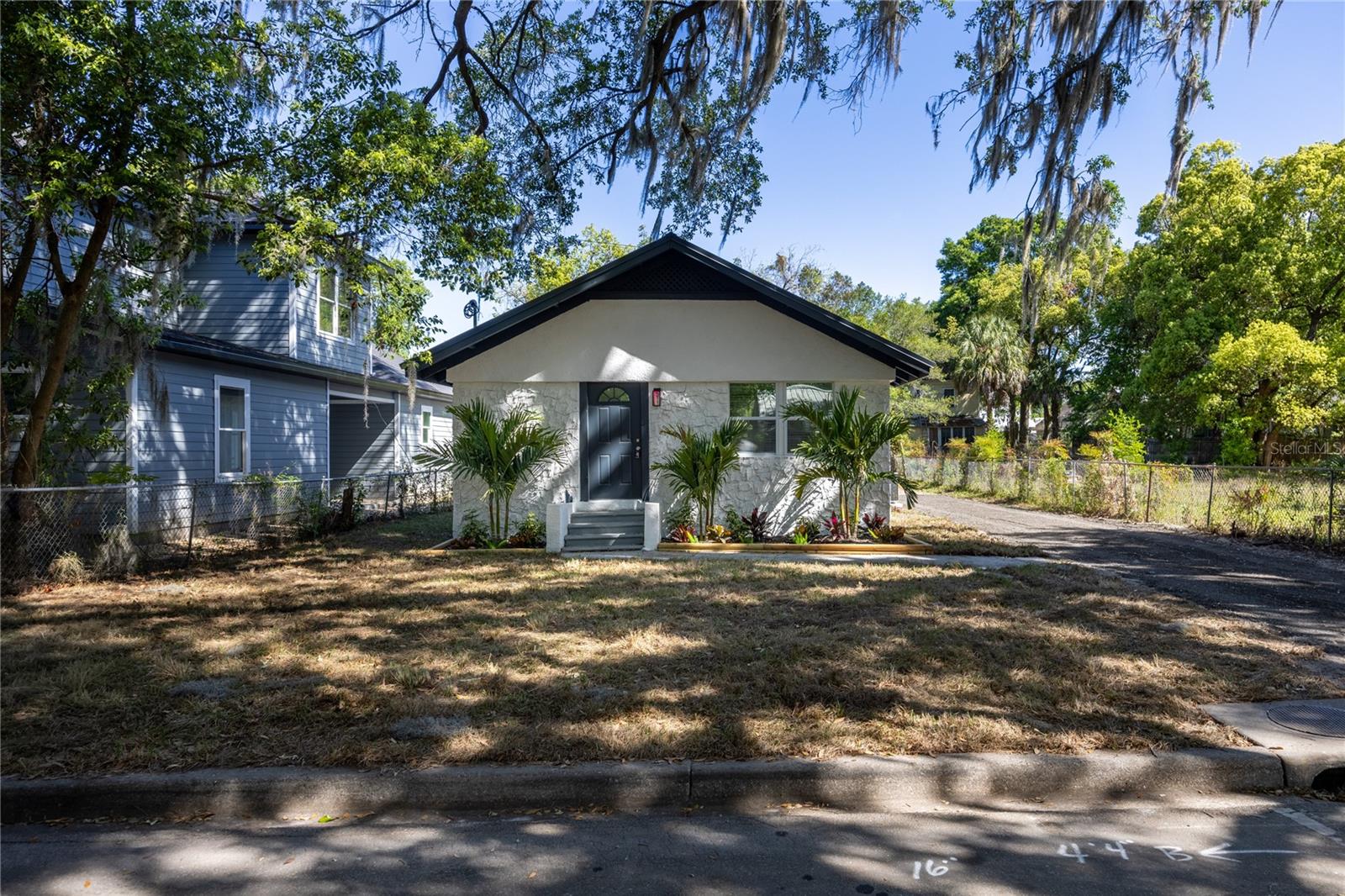 418 3rd Avenue, FL