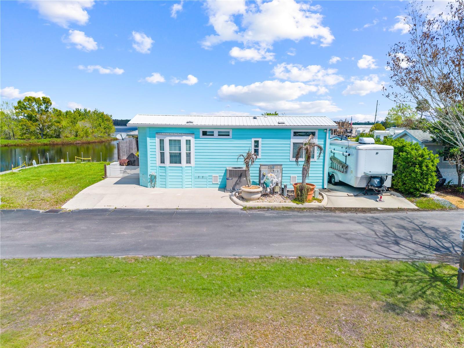1315 Pine Island Dr N, FL