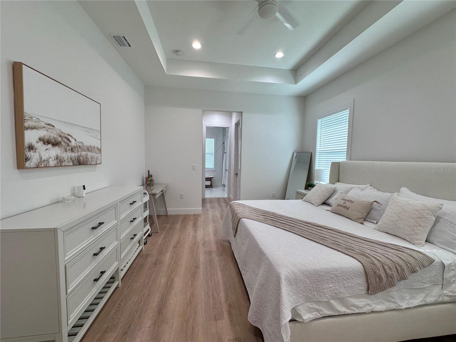 4625 Rhapsody Avenue, FL