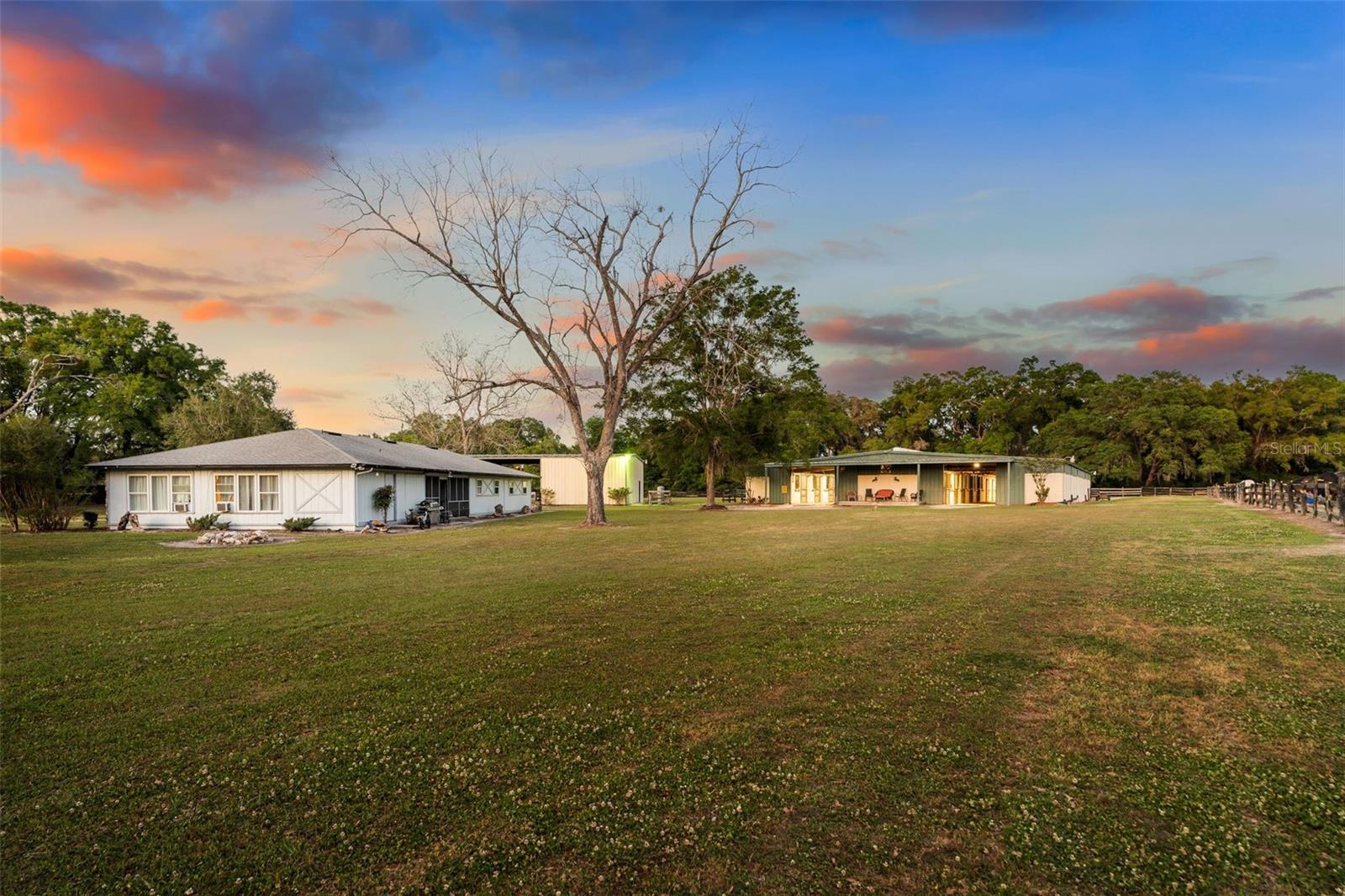 16525 5th Place, FL