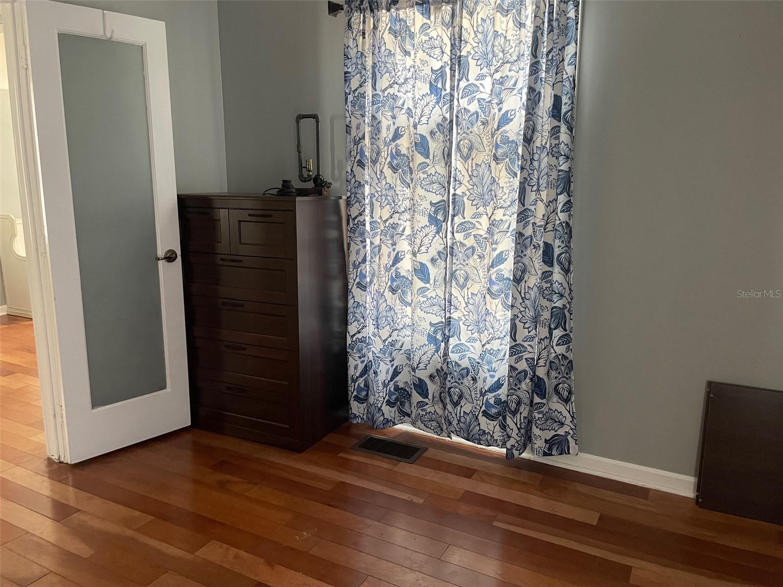 5419 9th, FL