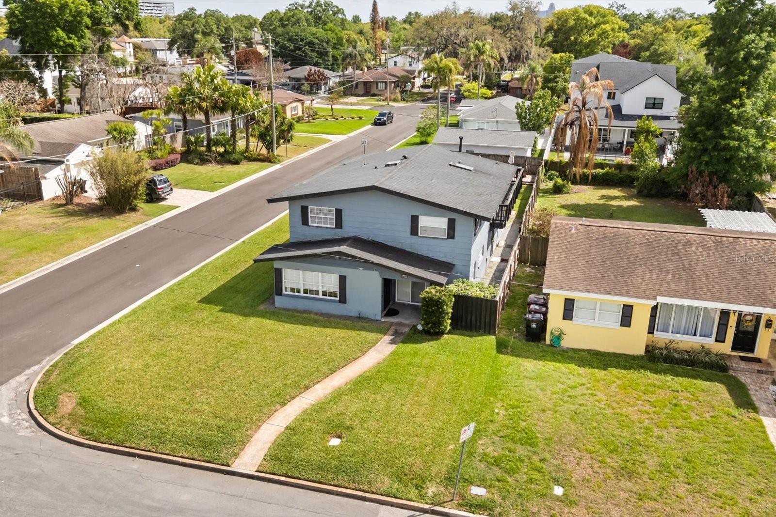 2 Steele Street, FL