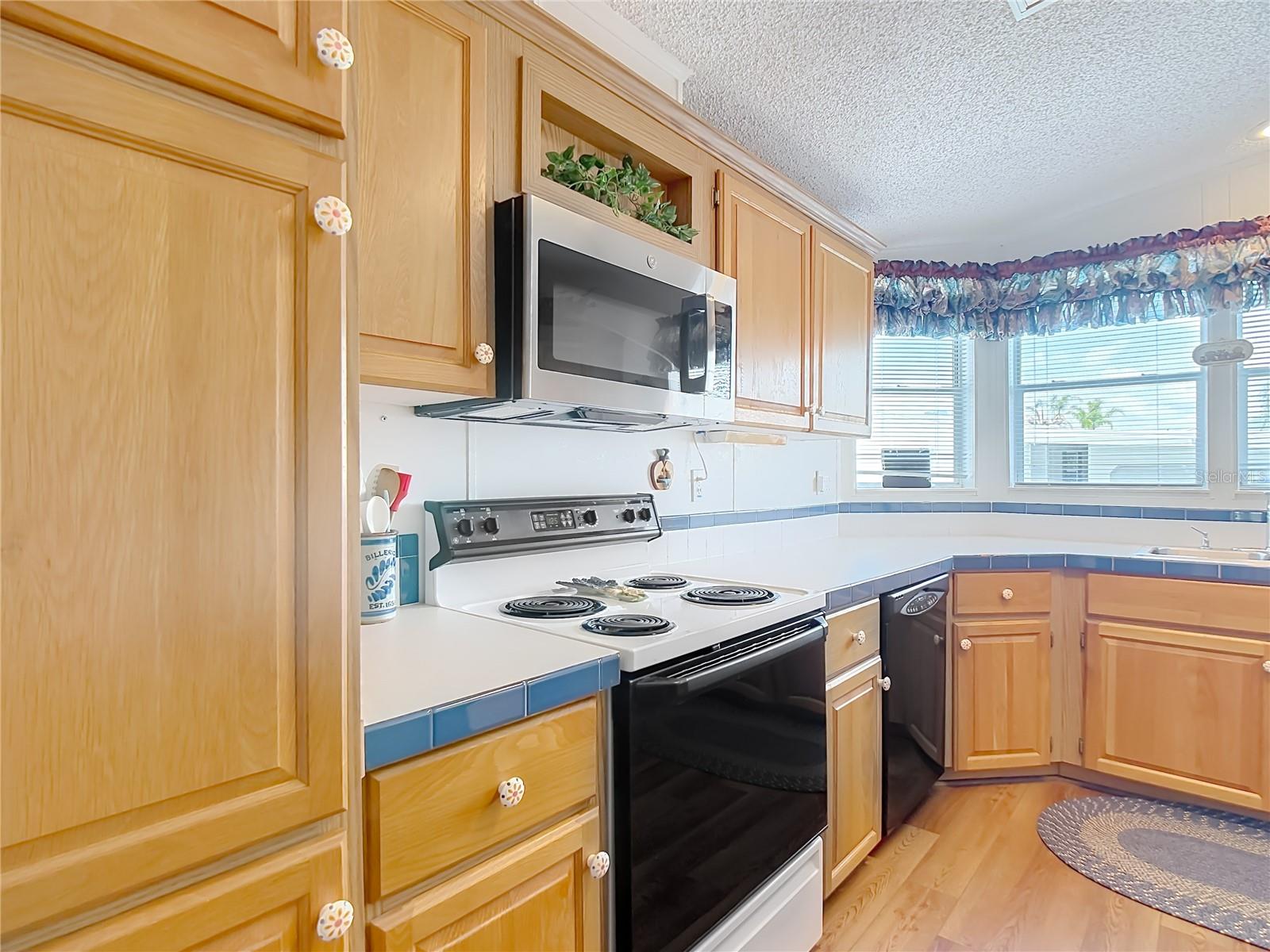 499 Village Boulevard, FL