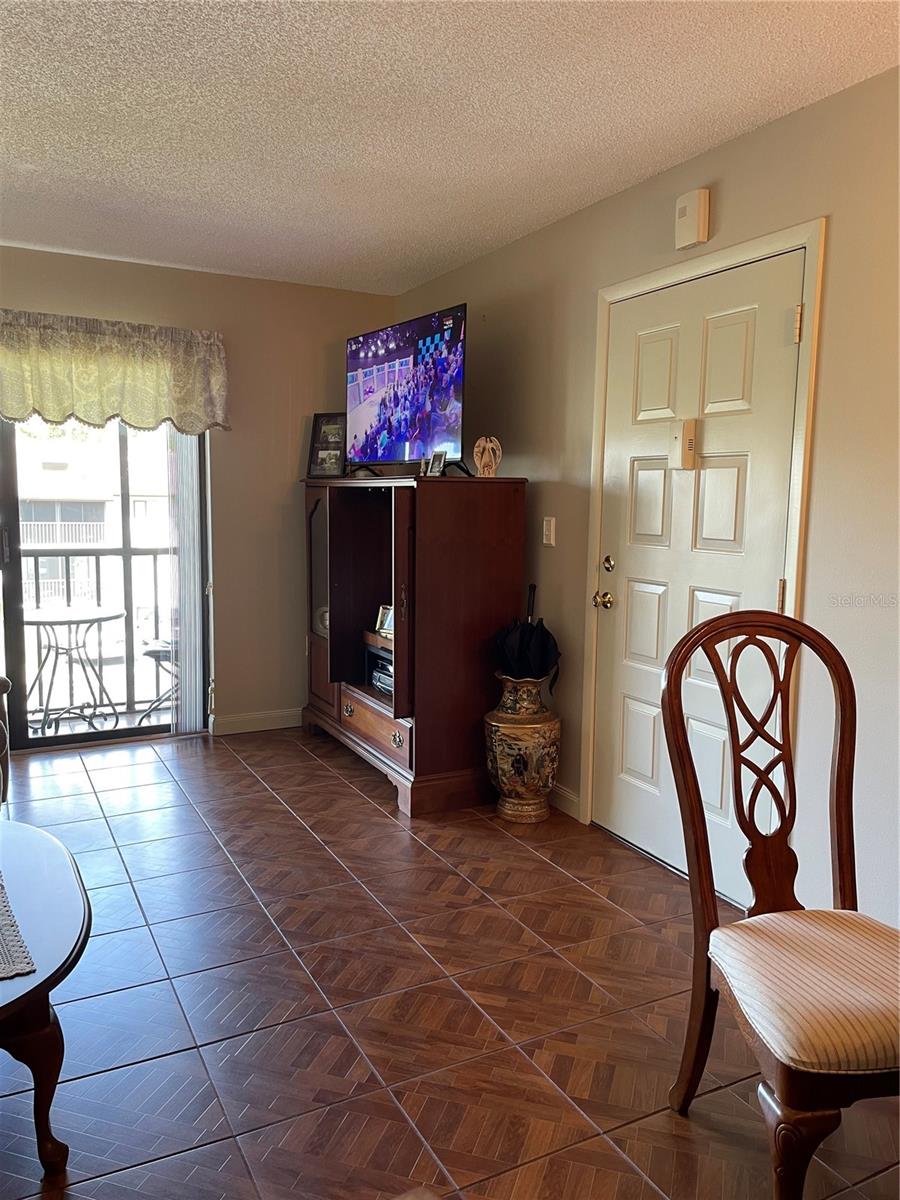 2688 Pine Ridge Way, FL