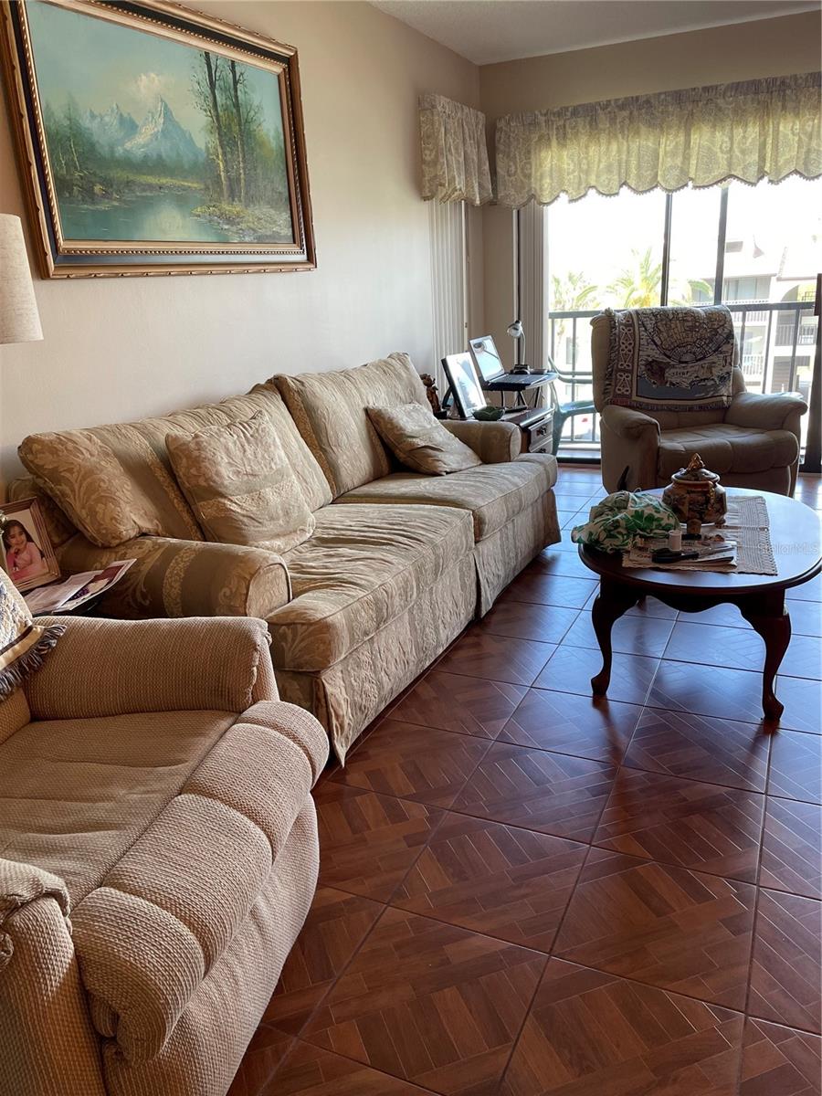 2688 Pine Ridge Way, FL