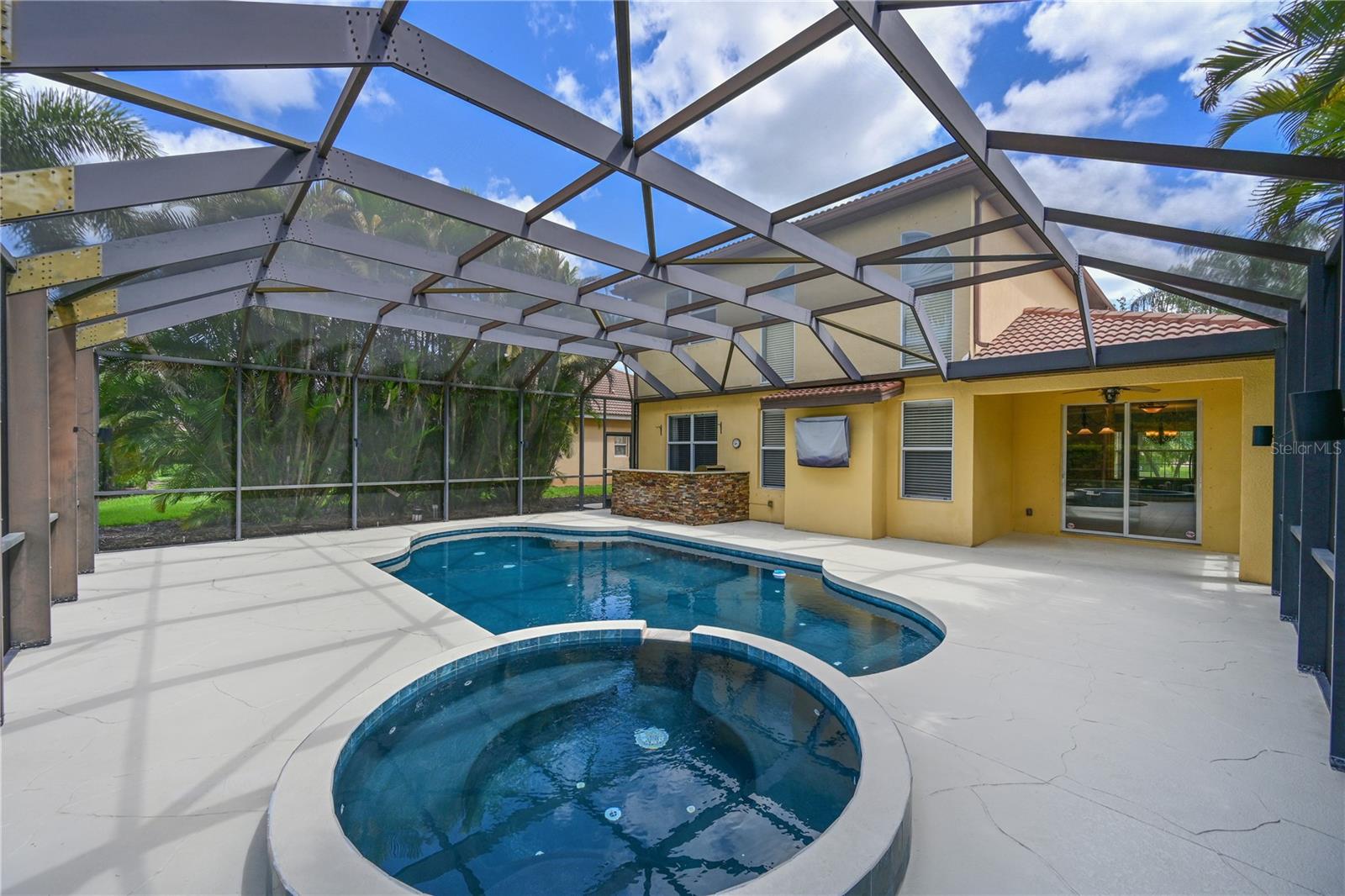 210 Winding River Trail, FL