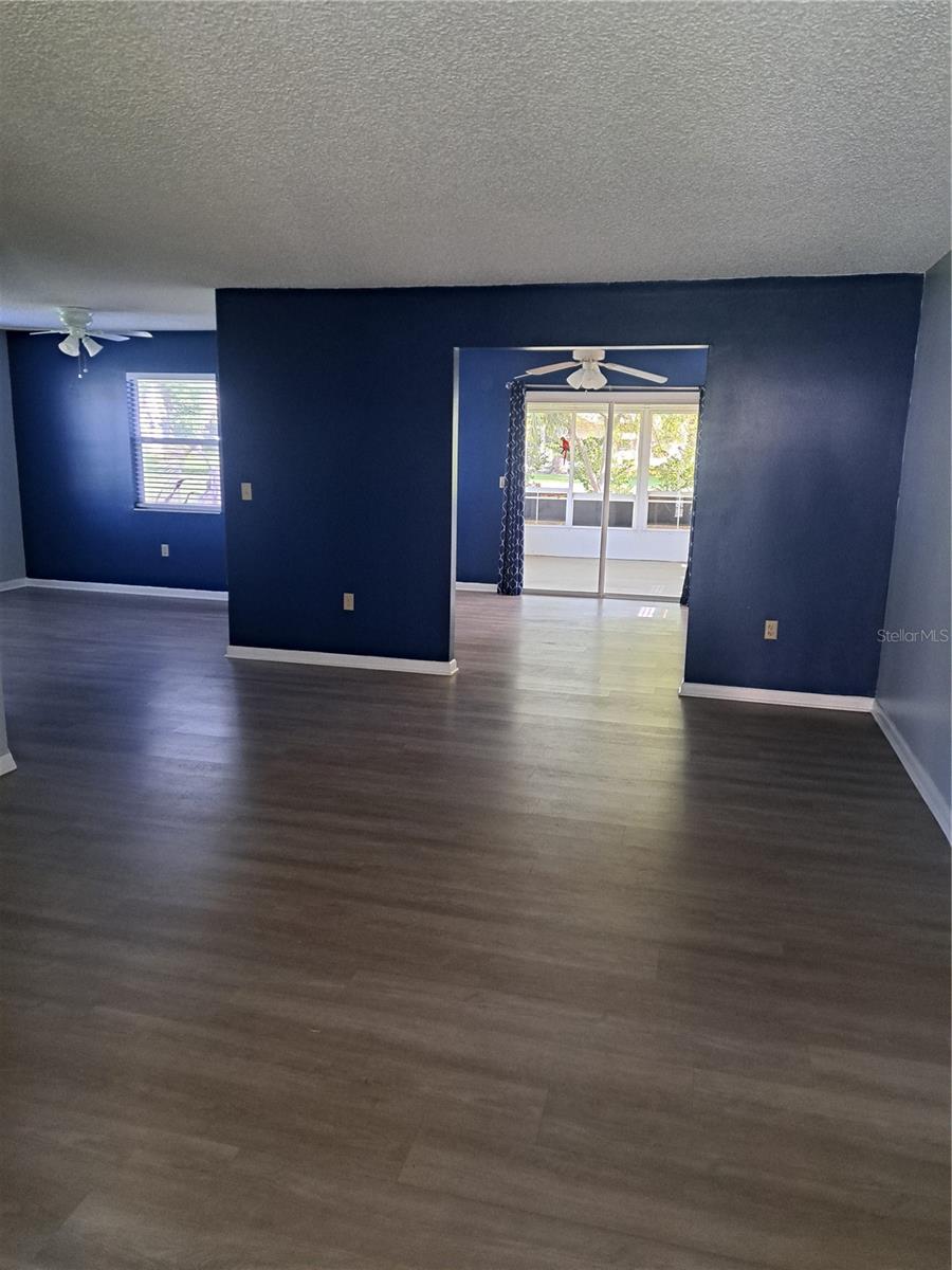 5618 Rosewall Circle, FL