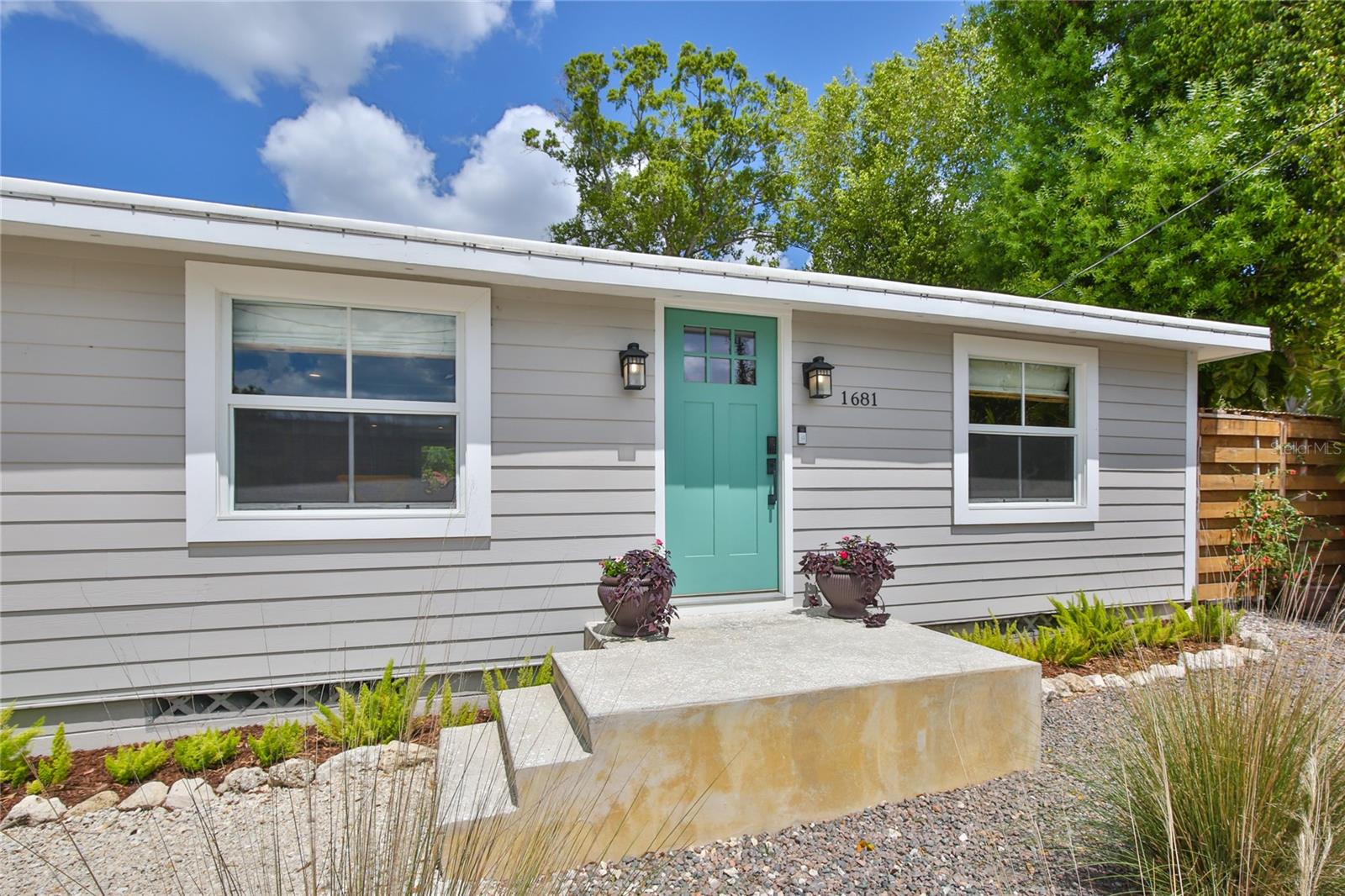 1681 8th Street, FL