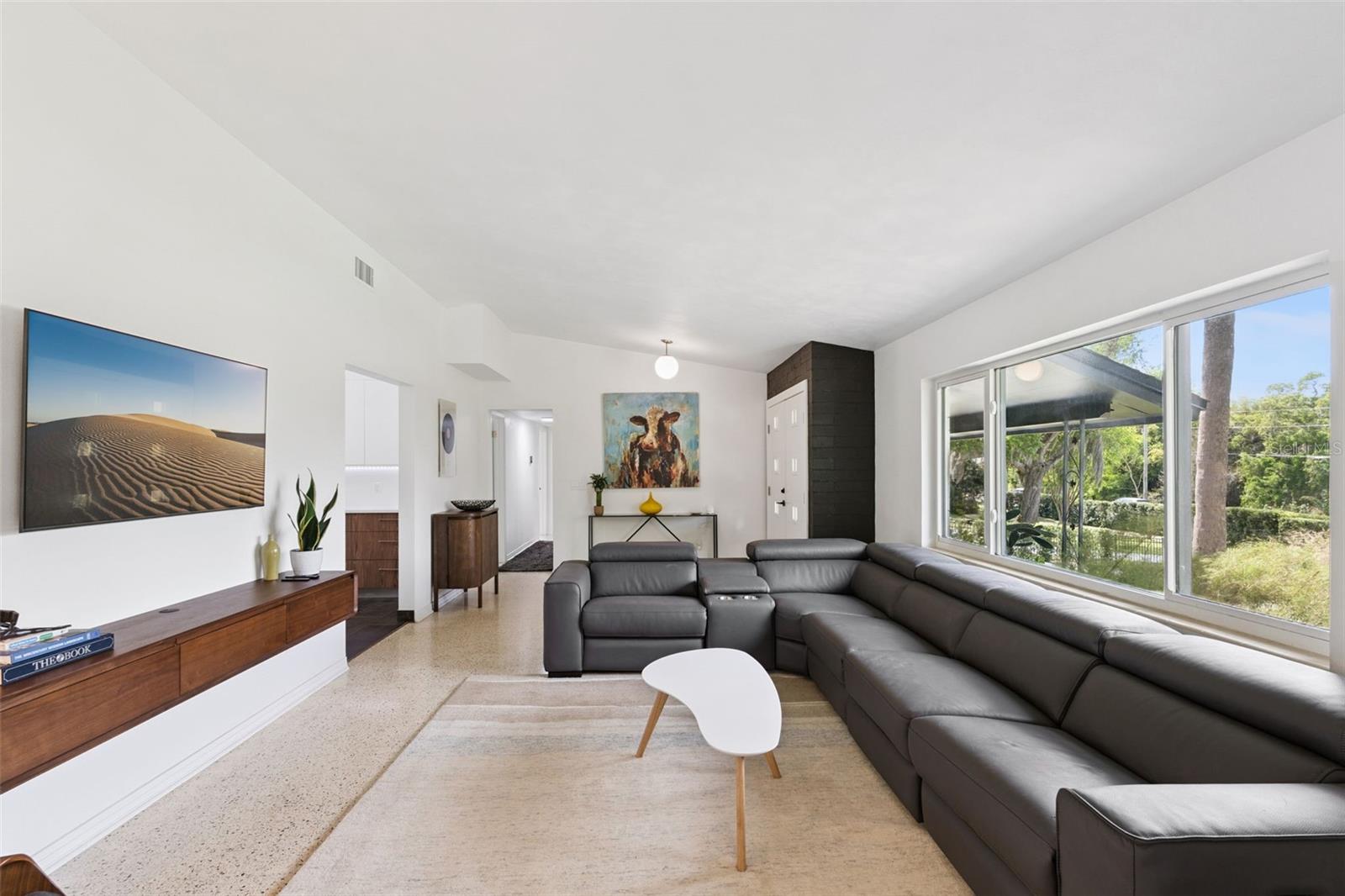 10426 Lakeshore Drive, FL
