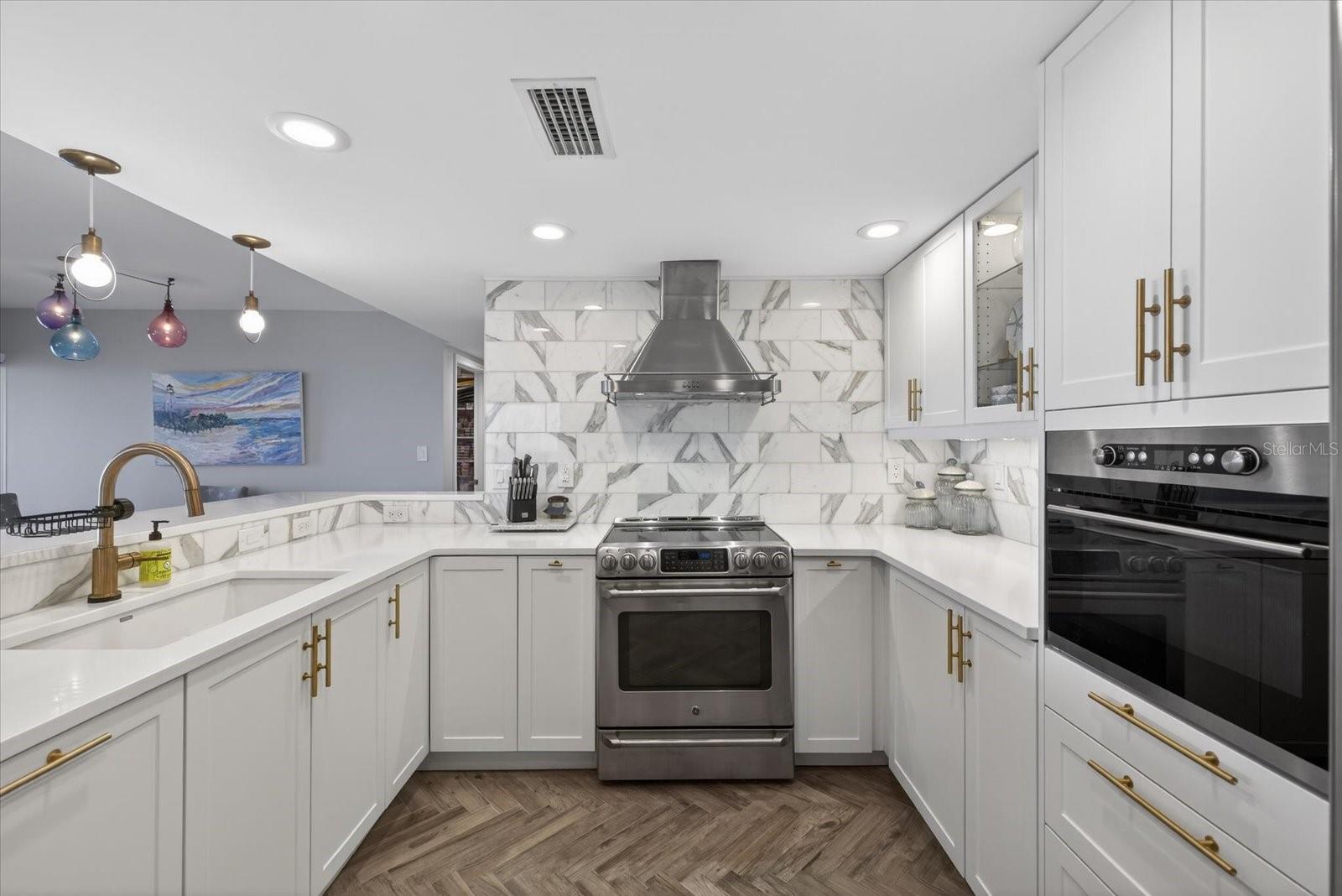 4141 Bayshore Boulevard, FL