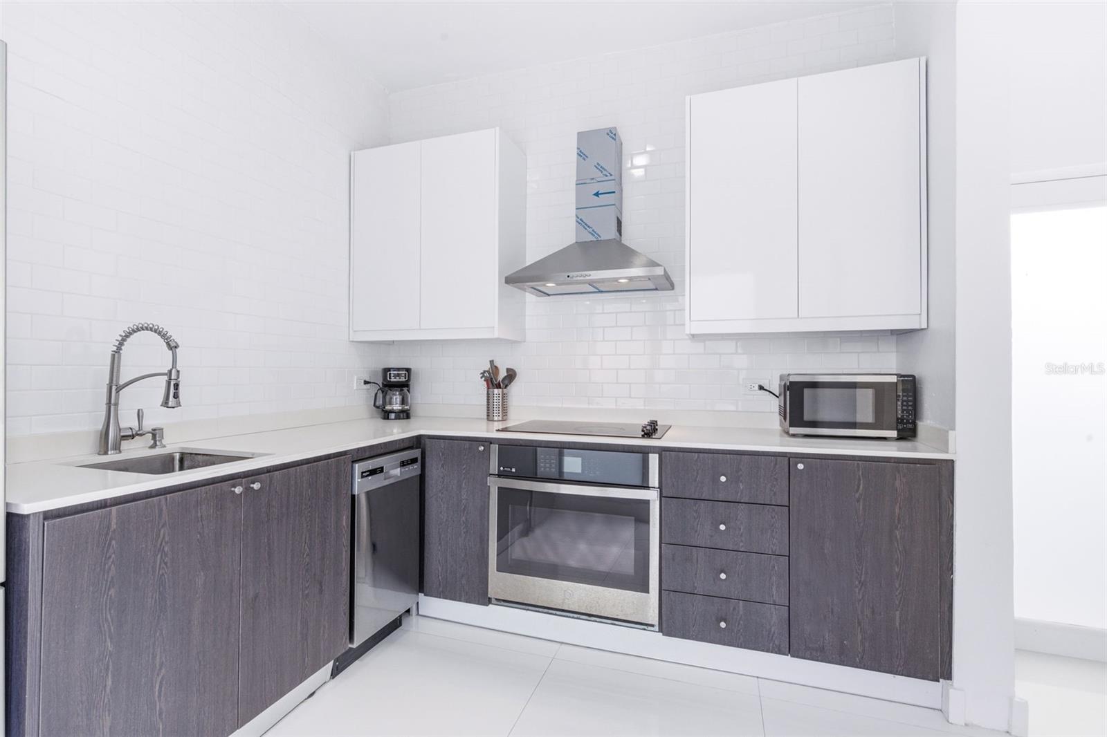 56 Calle F Krug Condado, PR