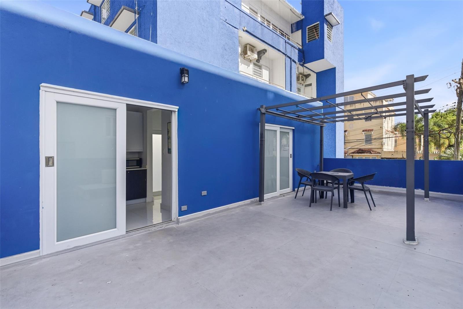 56 Calle F Krug Condado, PR