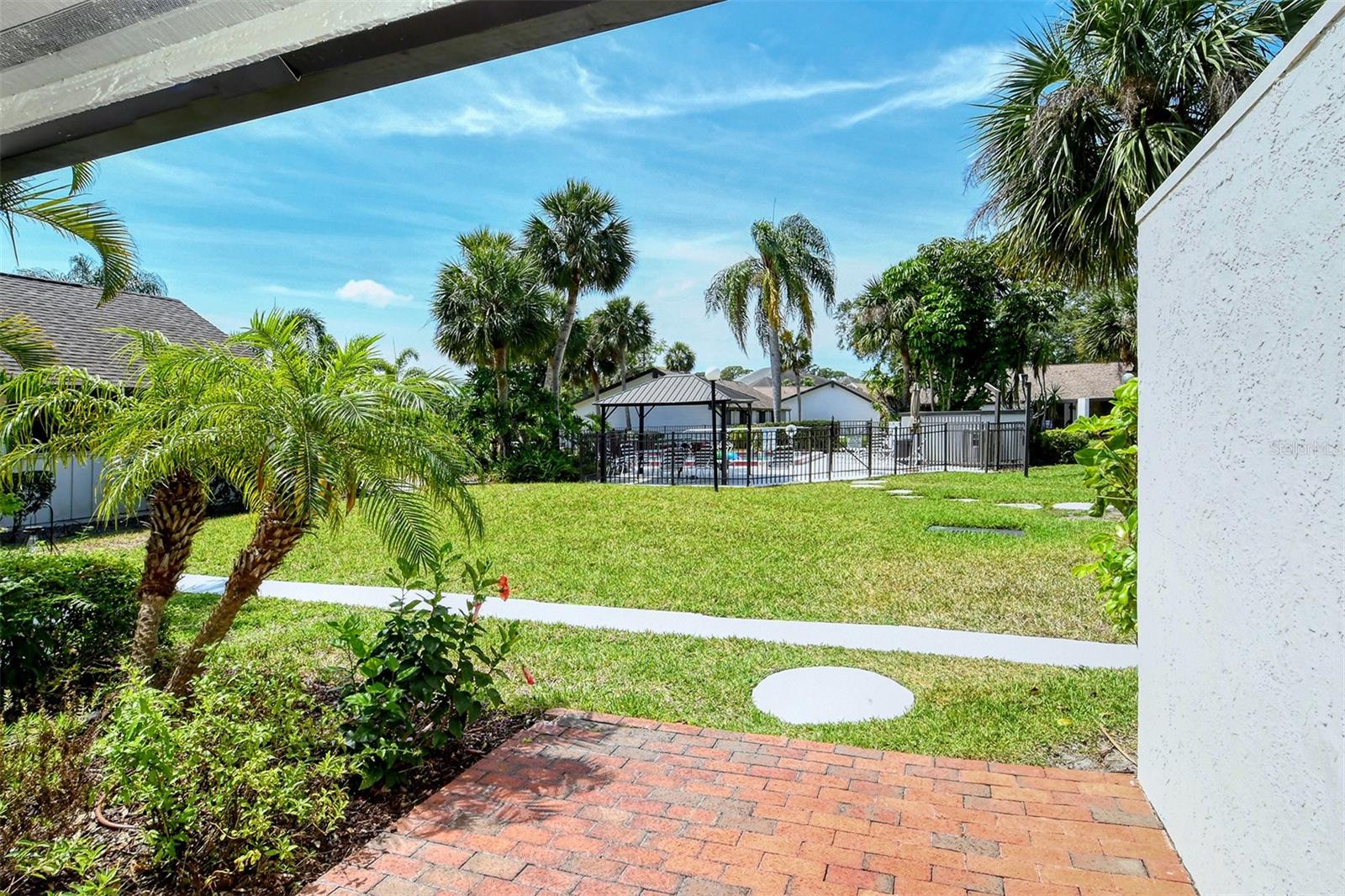 3545 Longmeadow, FL