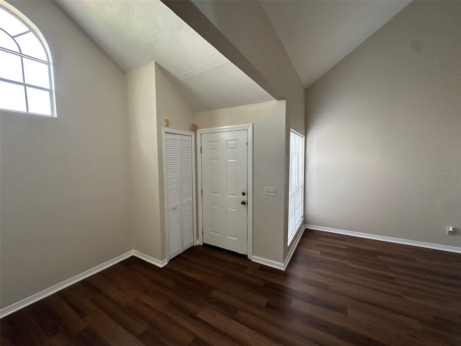 626 Cambridge Way, FL