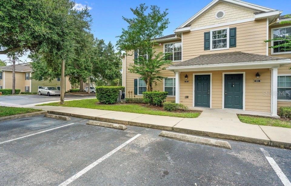 910 Regatta Bay Drive, FL