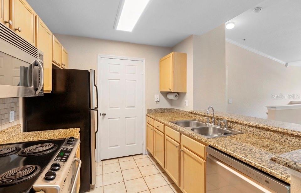 910 Regatta Bay Drive, FL