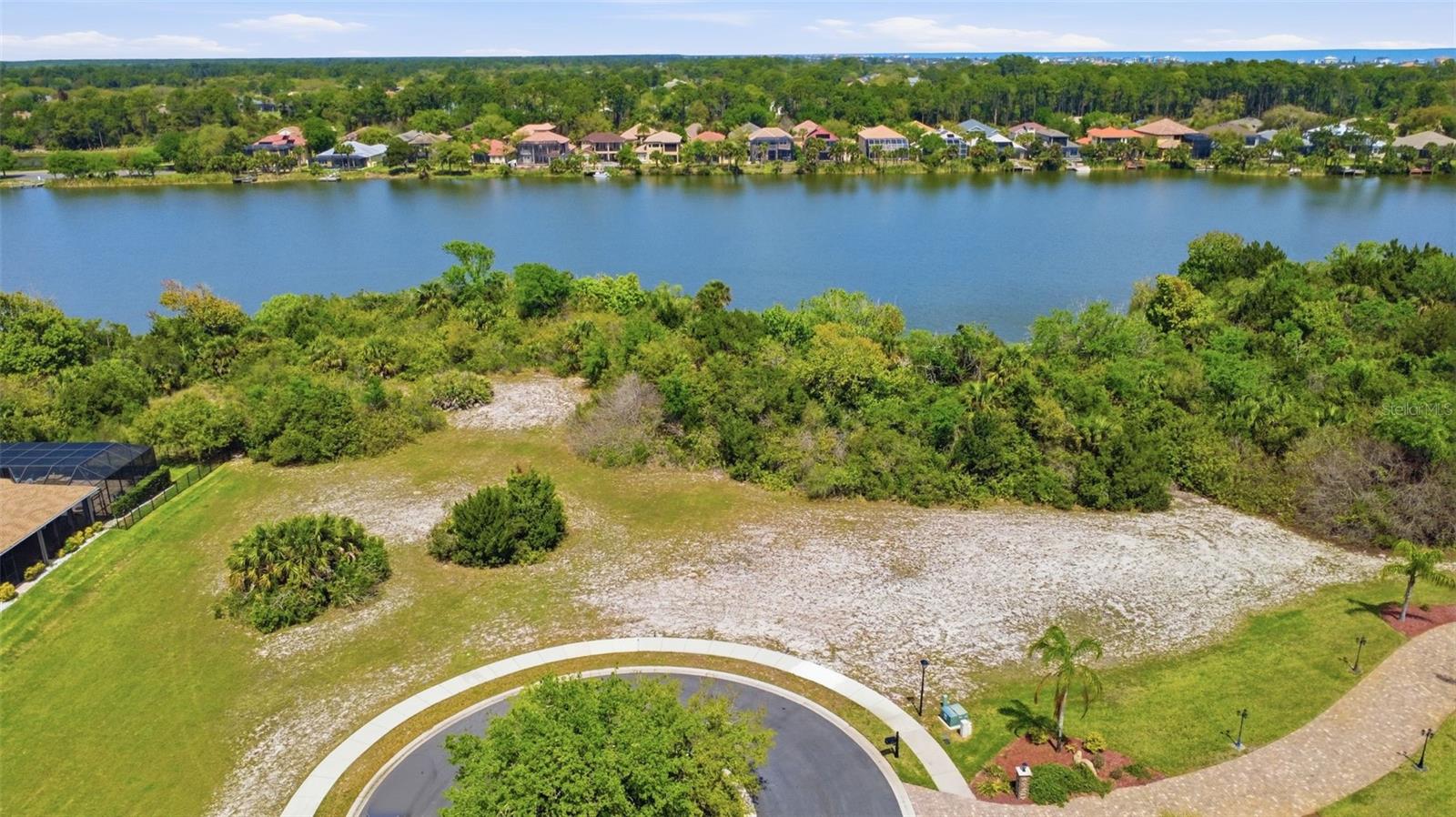 151 Lakewalk Drive, FL