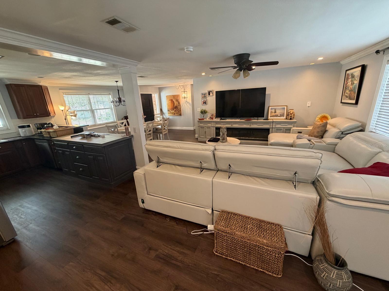 1840 12th Street, FL