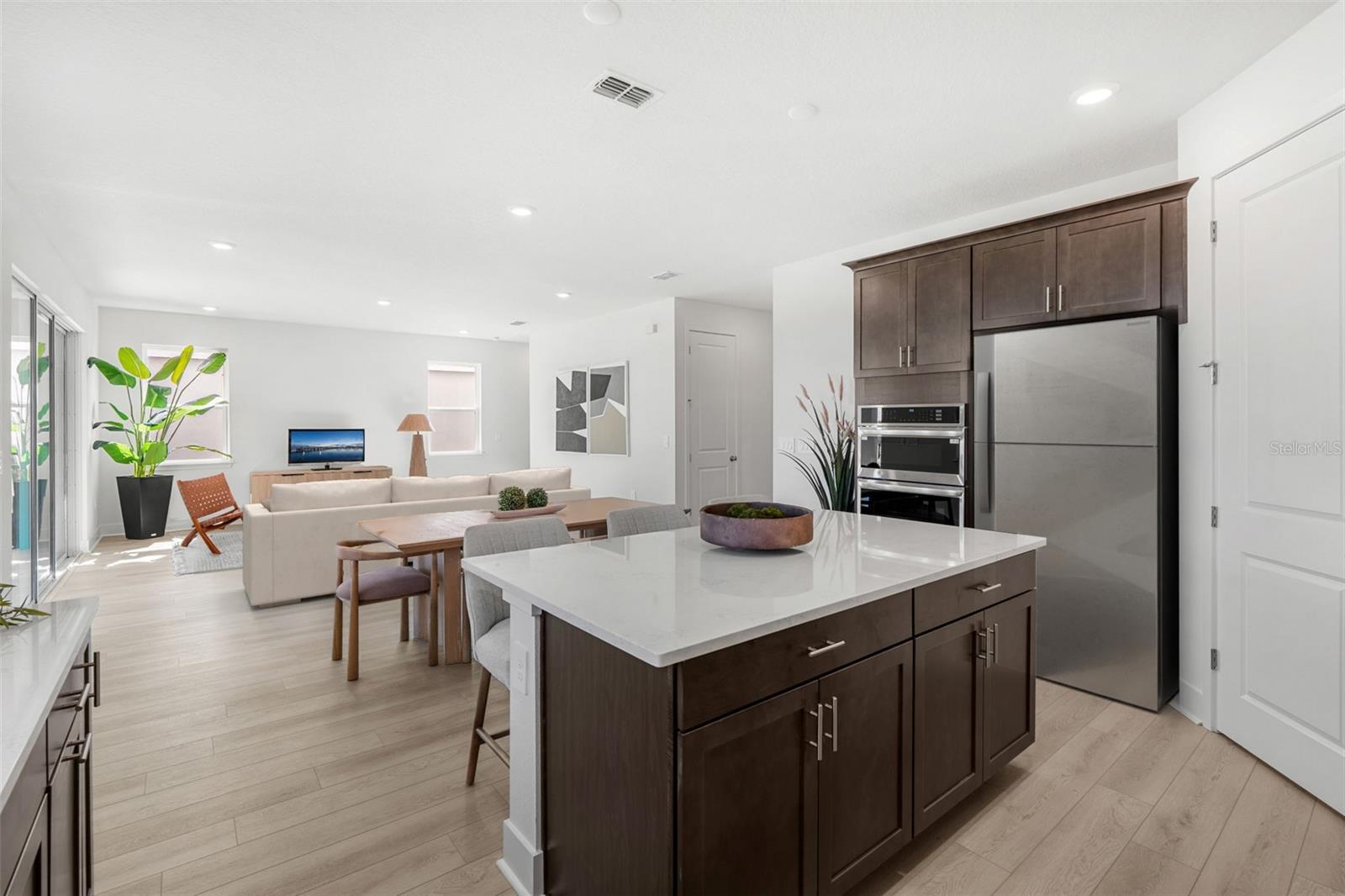 810 Emerald Grove Drive, FL